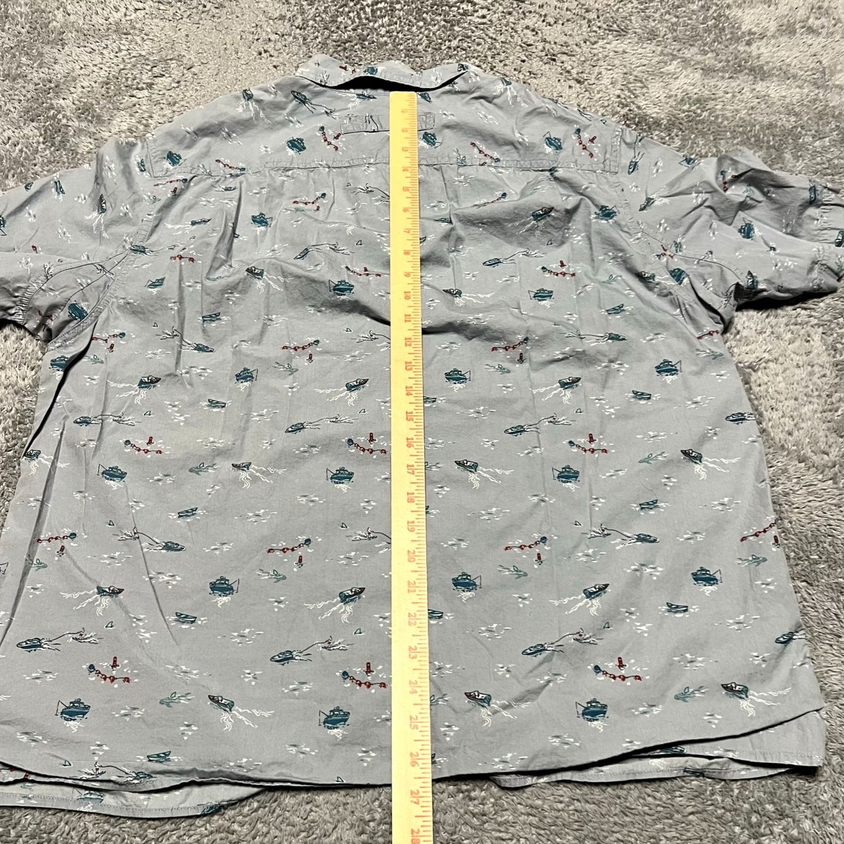 Duluth Trading Company DULUTH Shirt Men Large Gray Blue Fishing Boat All Over Print BBQ Short Sleeve Size US L / EU 52-54 / 3 - 6 Thumbnail