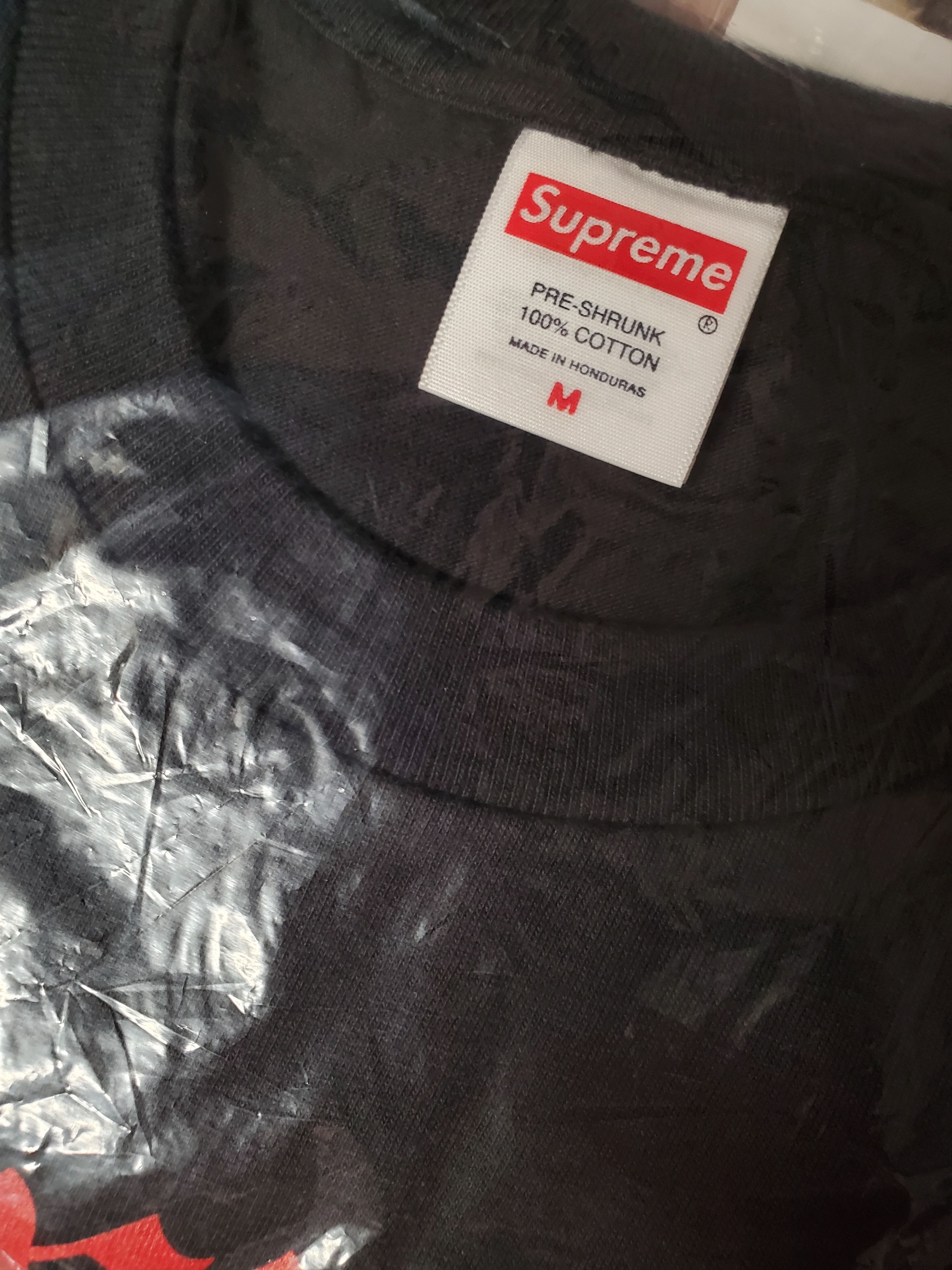 トップス Supreme x Frazetta Destruction Tee Supreme Frank Frazetta Destruction Tee (FW24) - $48