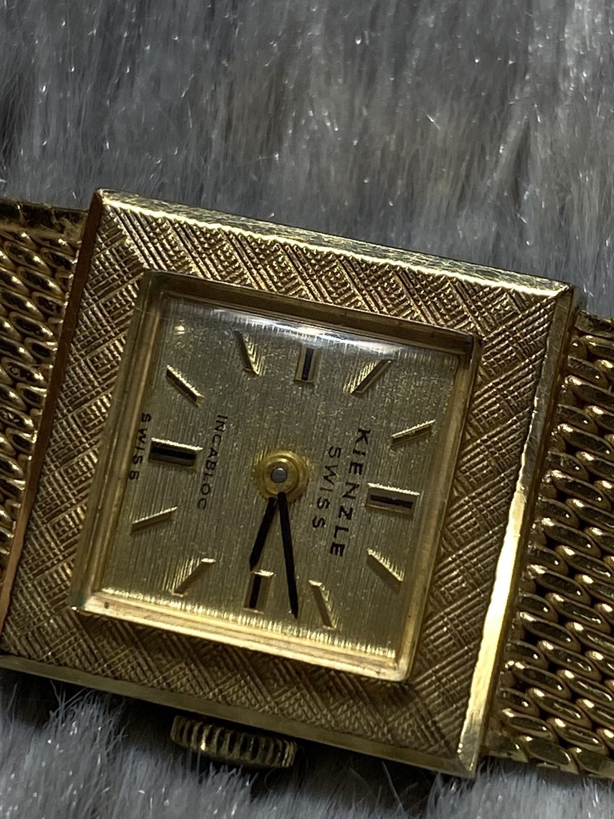 Japanese Brand Vintage Kienzle Gold Mechanical Watch - Swiss Precision Size ONE SIZE - 7 Thumbnail