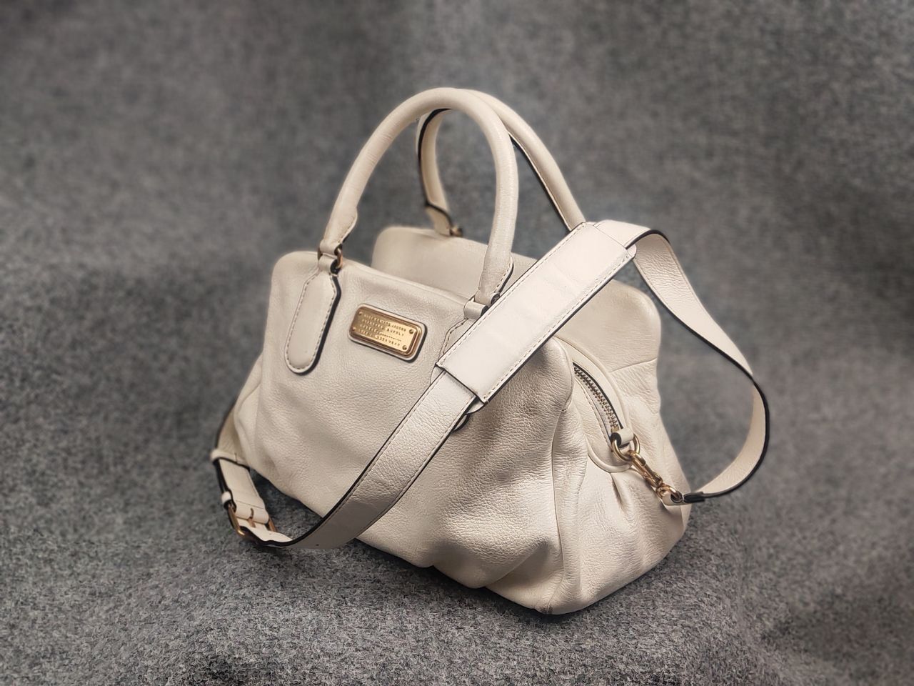 Marc by Marc Jacobs Marc Jacobs New Q Baby Groovee satchel HandBag Leather Size ONE SIZE - 4 Thumbnail