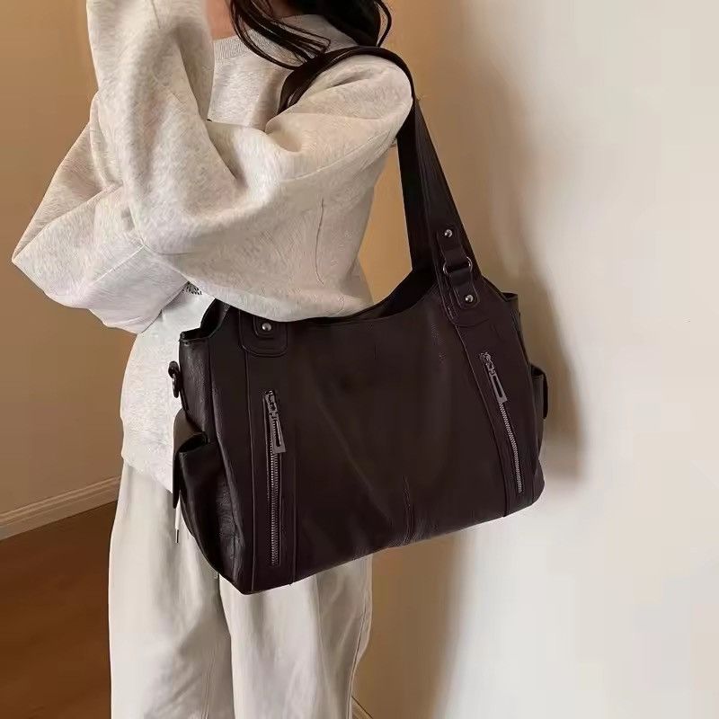 Japanese Brand Soft Interior Compartment Shoulder Bag Size ONE SIZE - 2 Thumbnail