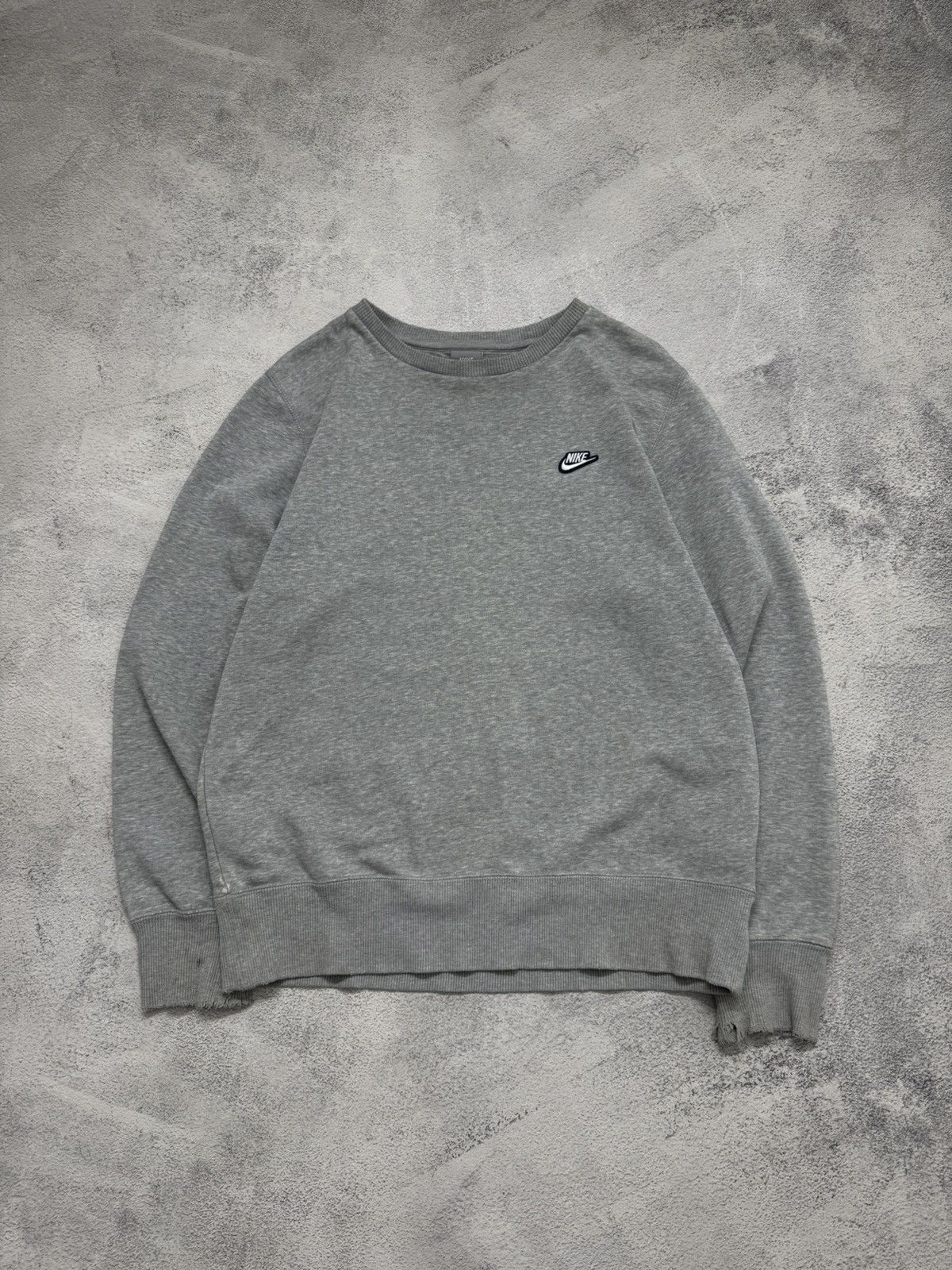 Nike Vintage Y2k Nike 🤍 Mini Logo Sweatshirt 00’s Size US M / EU 48-50 / 2 - 1 Thumbnail