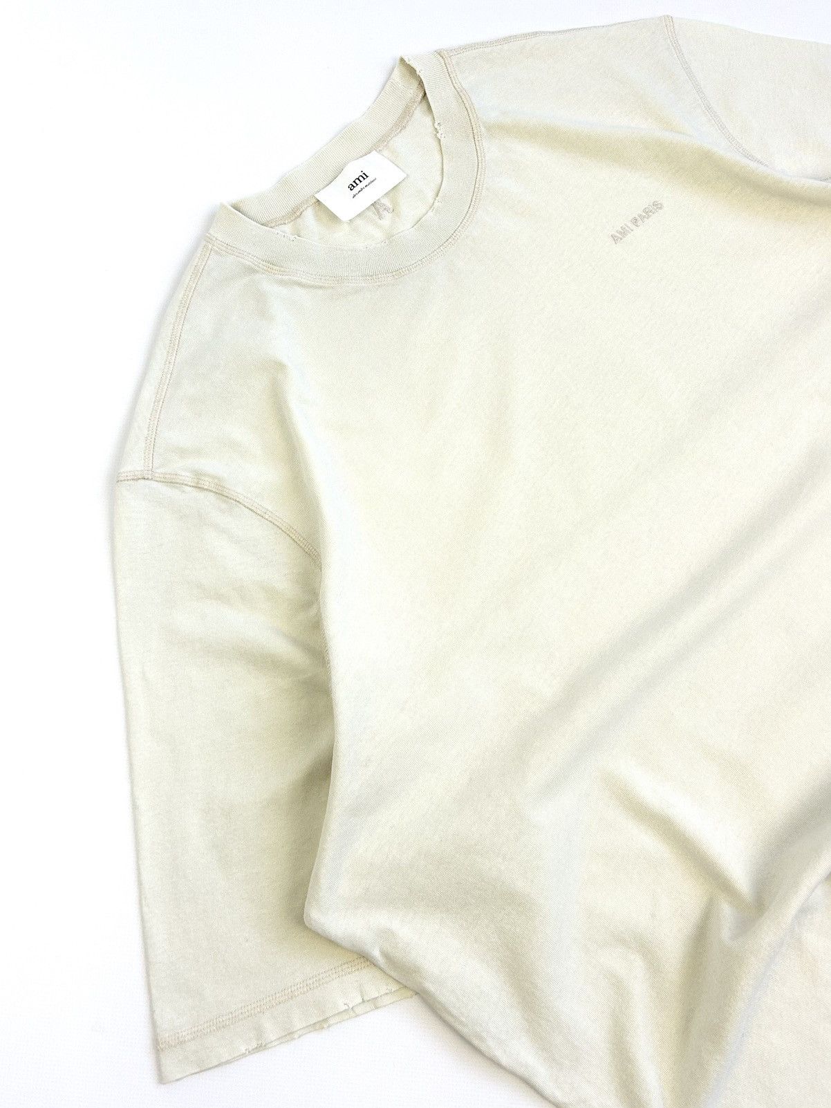 AMI AMI Paris Distressed Heart Logo Beige Basic Tee Vintage Size US XL / EU 56 / 4 - 8 Thumbnail