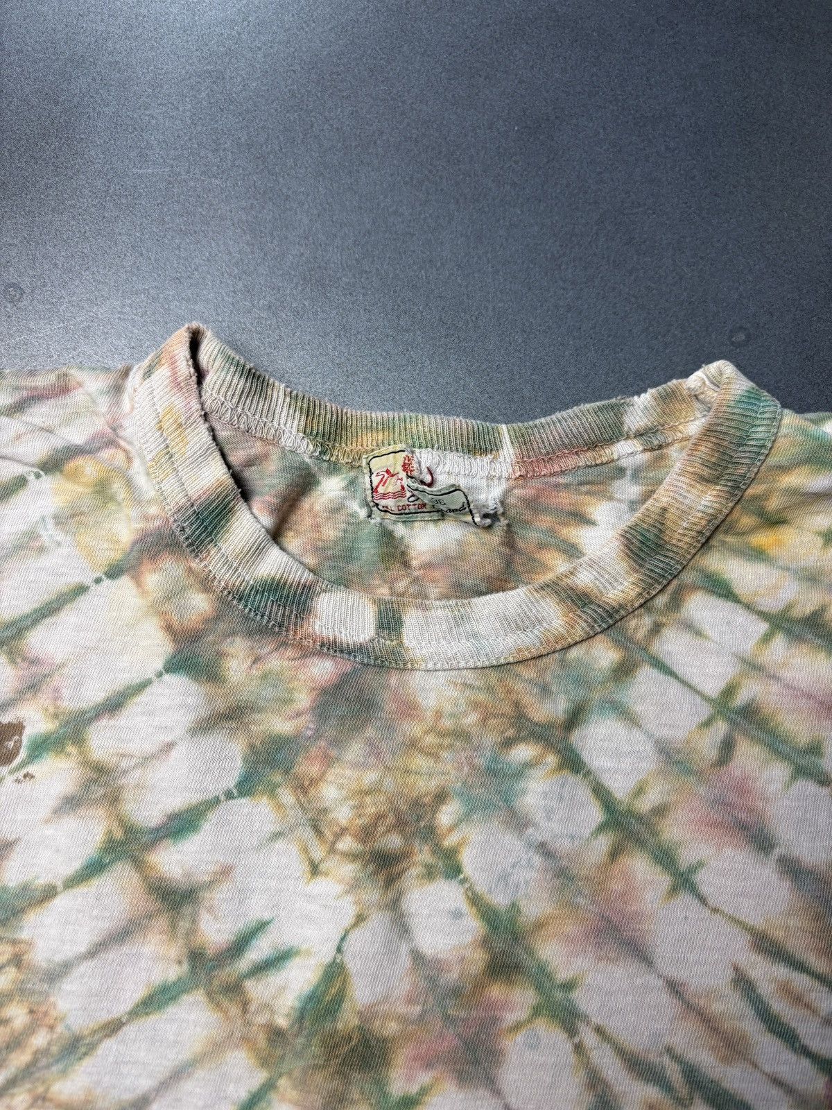 Vintage 1970s Tie Dye T-Shirt Vintage Thrashed Faded Distressed Swan Size US S / EU 44-46 / 1 - 4 Thumbnail
