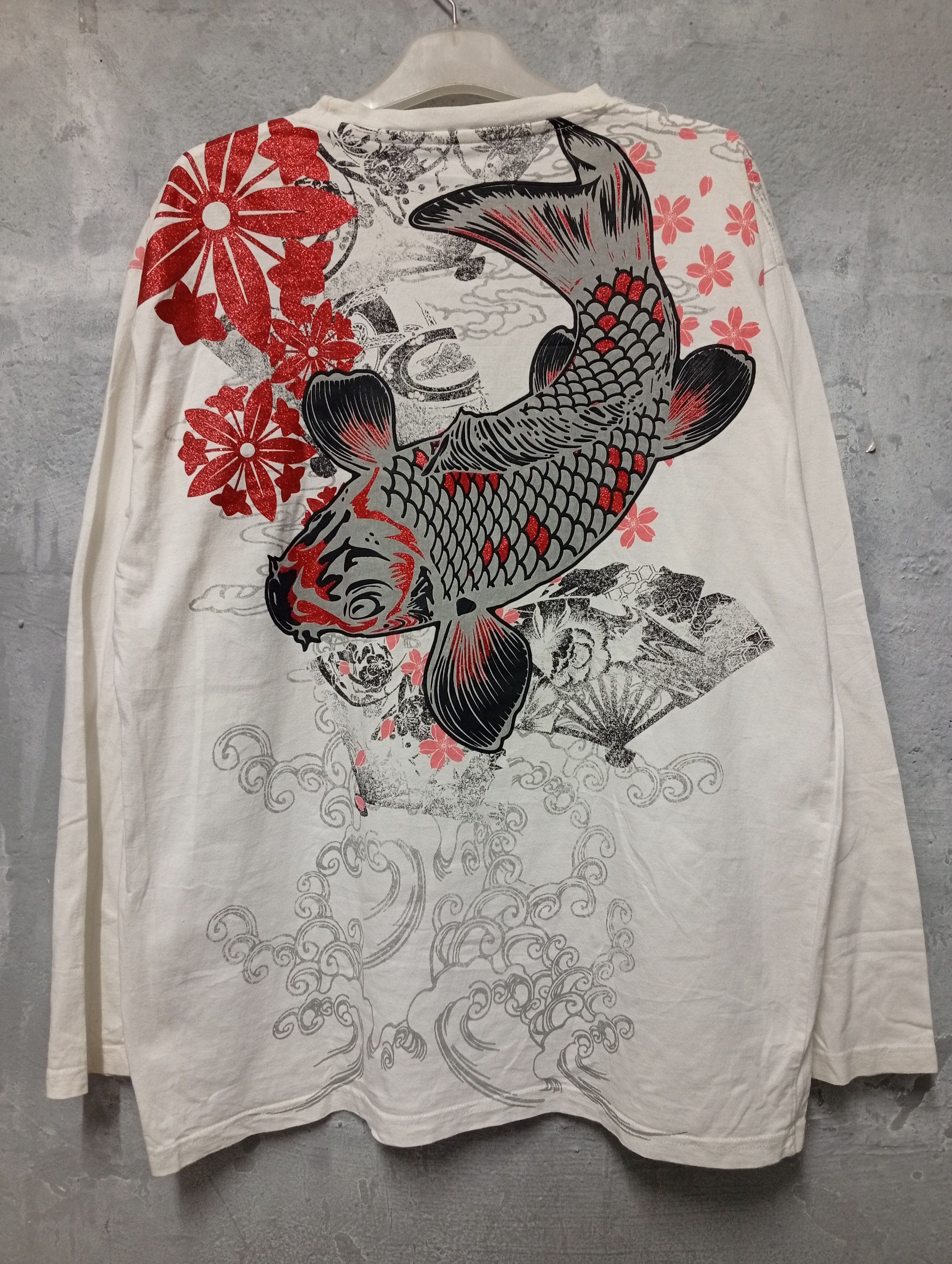 Japanese Brand Japanese Brand Sukajan Koi Carp Fish Flower Theme T shirt Size US XL / EU 56 / 4 - 5 Thumbnail