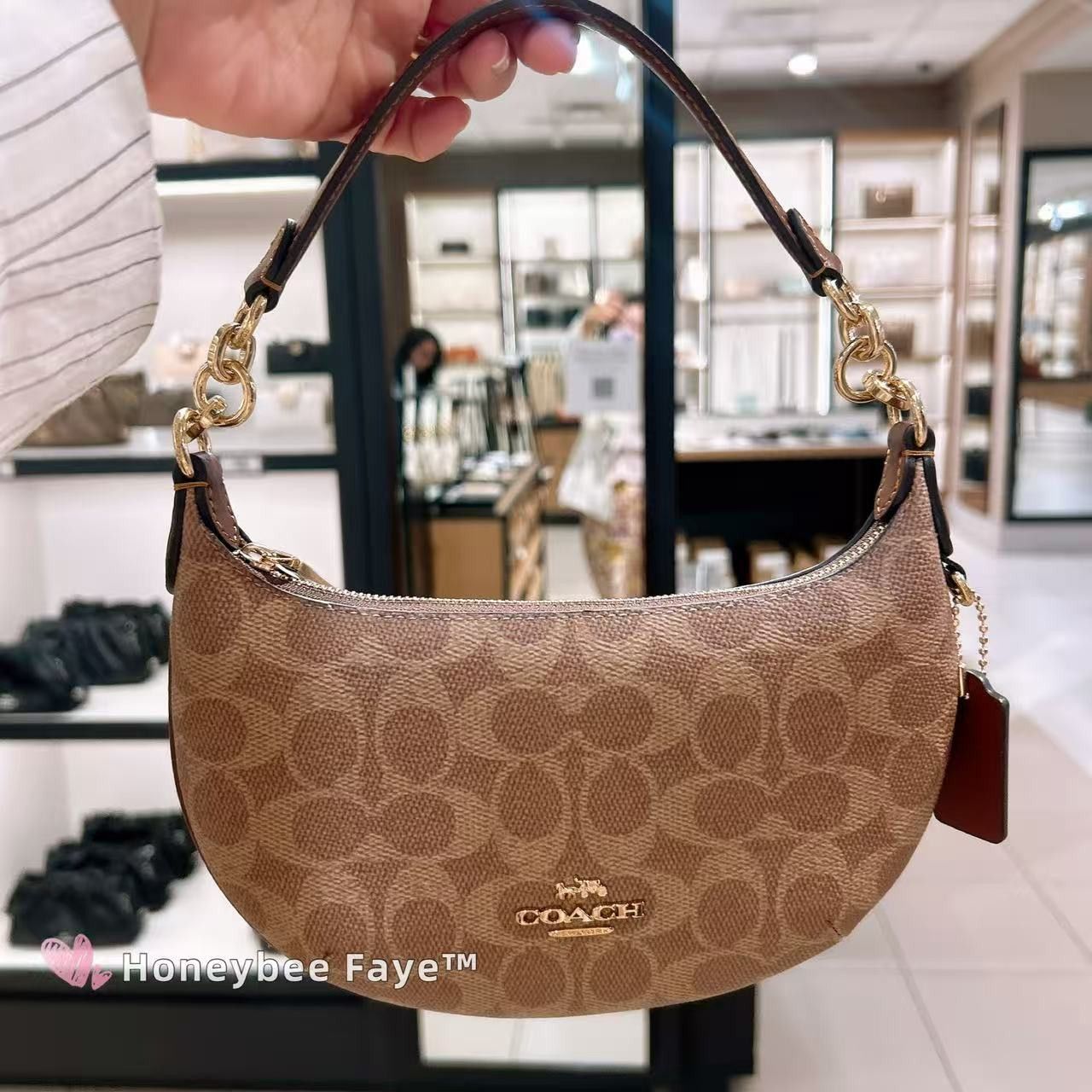 Coach Mini Payton Bag In Signature Canvas CEL06 Size ONE SIZE - 1 Thumbnail