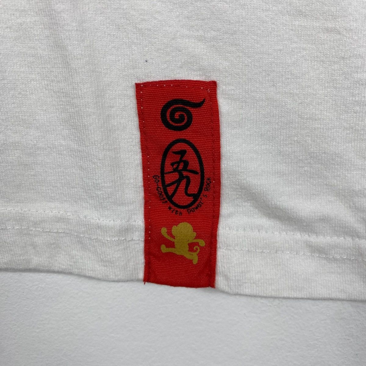 Japanese Brand Japanese Oriental GO-COOL Embroidery Sakura & Gold Fish Tee Size US L / EU 52-54 / 3 - 4 Thumbnail
