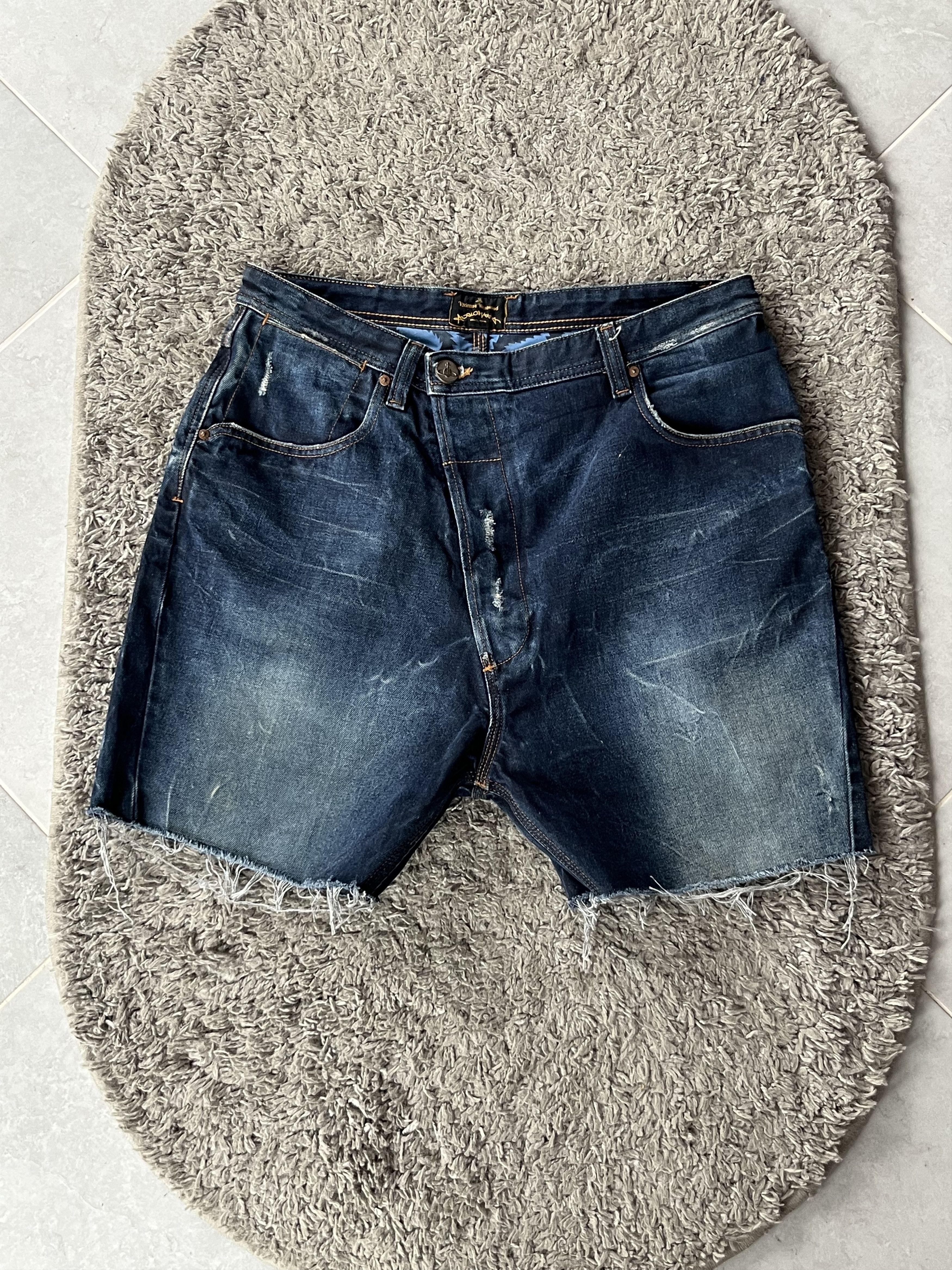 Vivienne Westwood Vintage Shorts Vivienne Westwood Anglomania Y2K Luxury Size 32" / US 10 / IT 46 - 1 Thumbnail