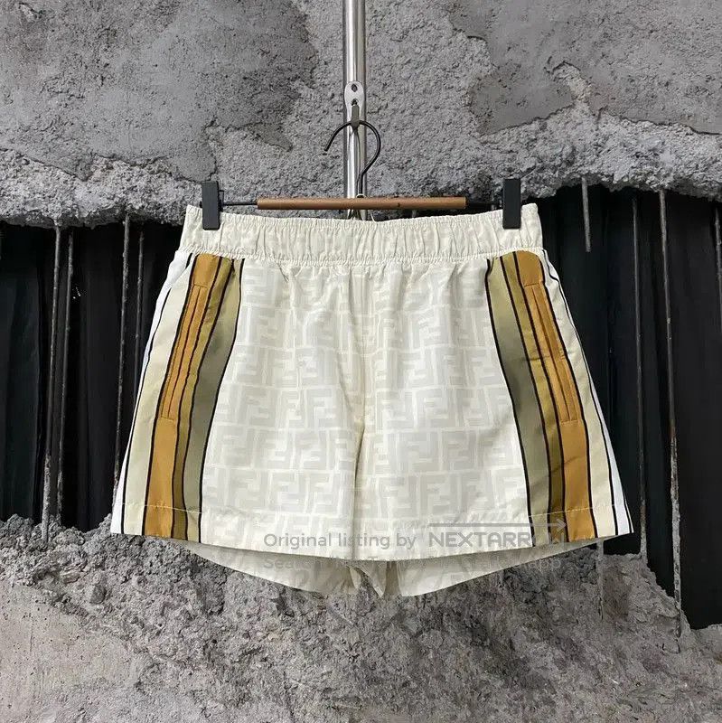 Fendi Fendi Summer Beige Women's Shorts . Size 26" / US 2 / IT 38 - 1 Thumbnail