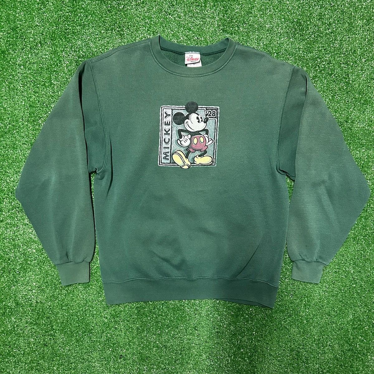 Disney Vintage Green Disney 90’s Crew Neck Sweater Size Medium Size US M / EU 48-50 / 2 - 1 Thumbnail