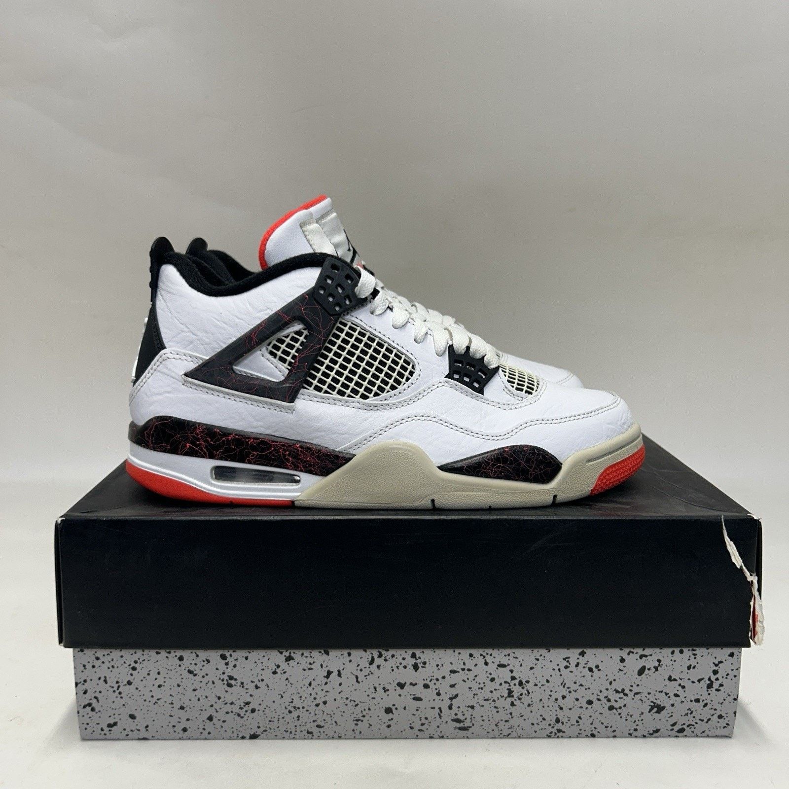 Jordan Brand Nike Air Jordan 4 Retro “Flight Nostalgia/Pale Citron” Size US 8.5 / EU 41-42 - 4 Thumbnail