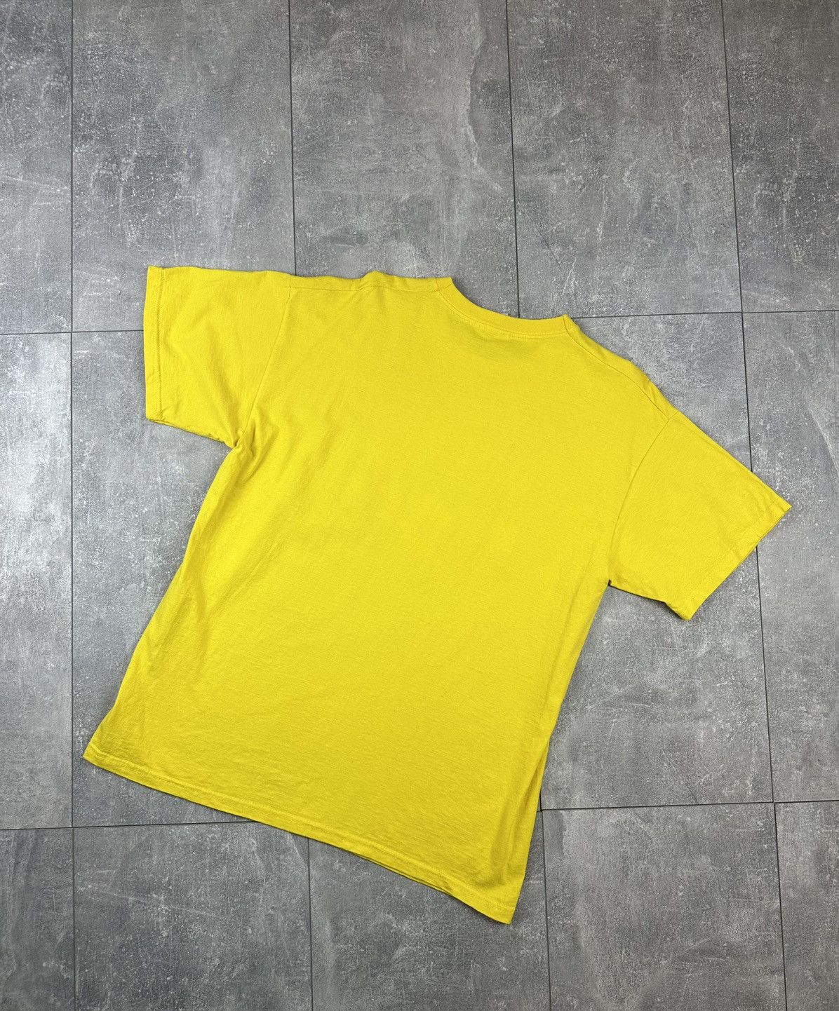 Fruit Of The Loom Betty Boop’s x Man Movie Printed Yellow Mens T-Shirt Size US L / EU 52-54 / 3 - 6 Thumbnail