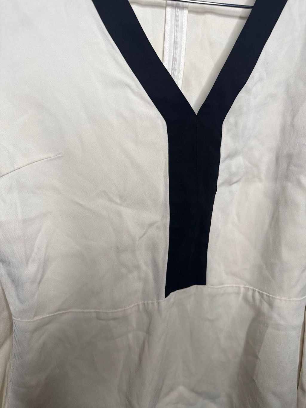 Etro Etro MADE IN ITALY wide sleeve wrists v-neck blouse top sz M Size M / US 6-8 / IT 42-44 - 6 Thumbnail