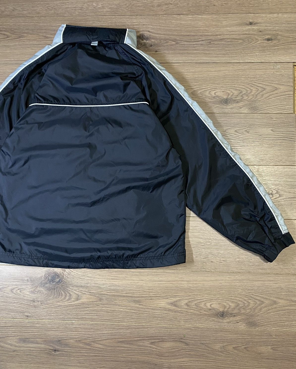 Nike × Vintage Vintage Nike Track Nylon Drill Light Jacket Black Size M Size US M / EU 48-50 / 2 - 15 Thumbnail
