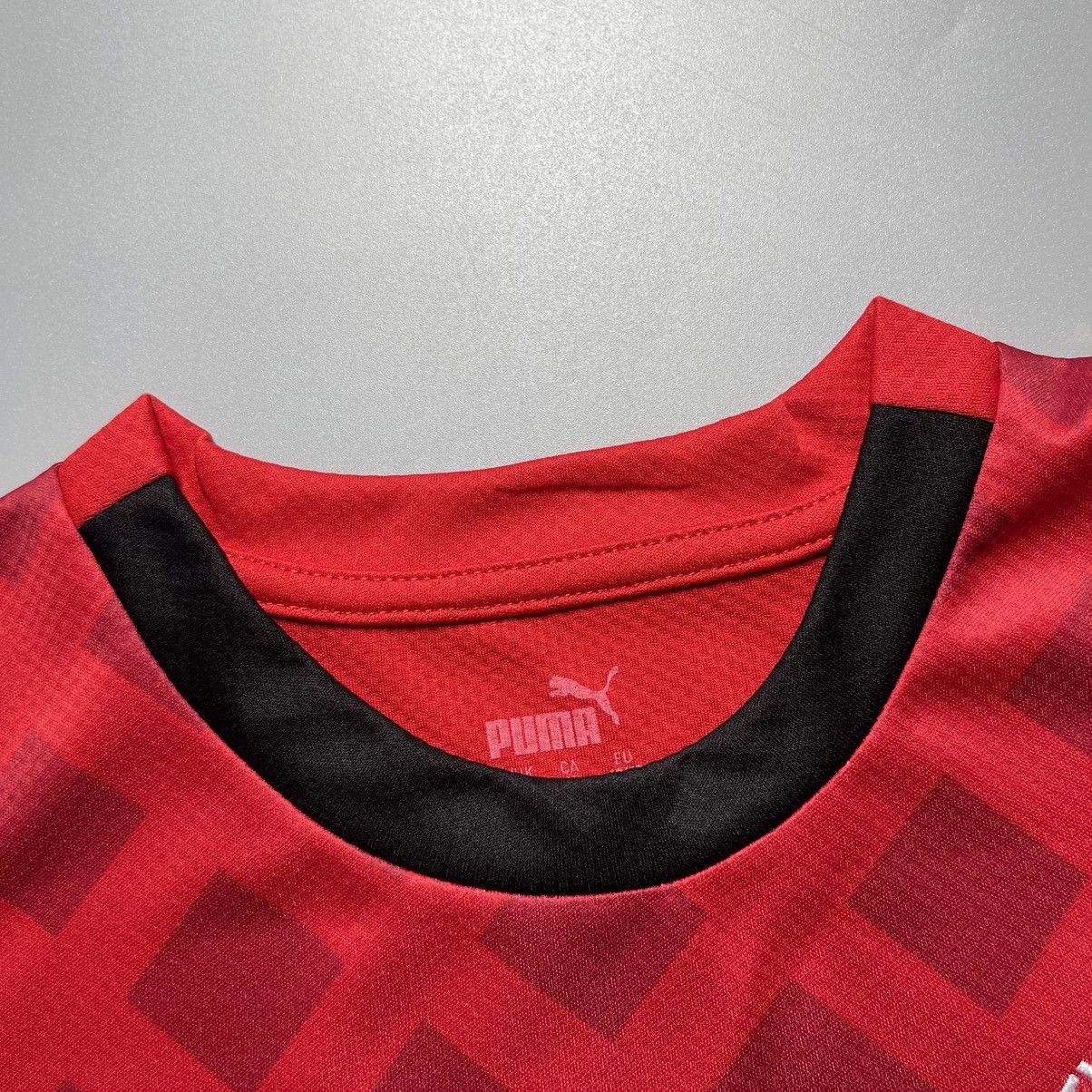 Puma FLEETWOOD TOWN PUMA 2023/2024 FOOTBALL JERSEY #7 TSHIMANGA Size US M / EU 48-50 / 2 - 6 Thumbnail
