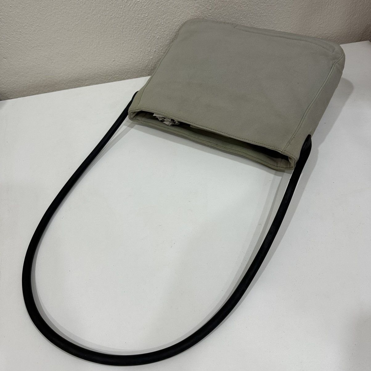 Miu Miu ‼️LASTDROP‼️ AUTHENTIC MIU MIU 2000s NEOPRENE SHOULDER BAG Size ONE SIZE - 6 Thumbnail