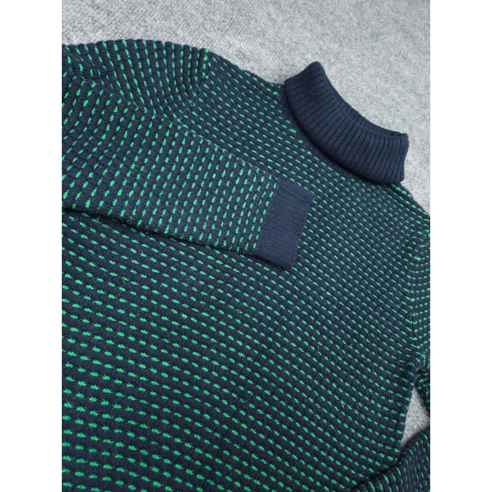 J.Crew J.CREW Turtleneck Sweater Women's XS Green Knit Ribbed Acrylic Blend Pullover Slim Long Sleeve Geometric Pattern Size XS / US 0-2 / IT 36-38 - 2 Thumbnail