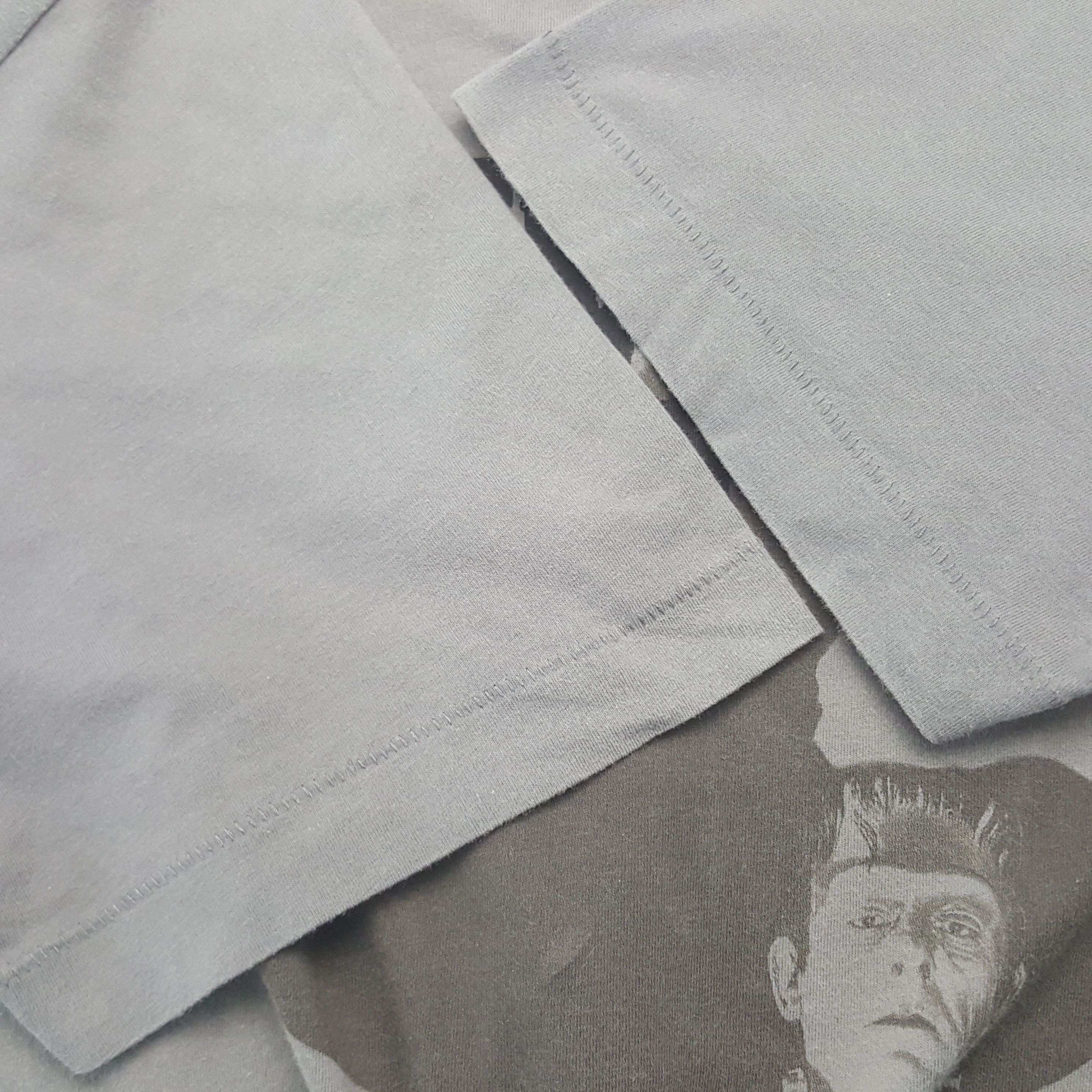 Other Vintage Frankenstein x Uniqlo Movie Tshirt Size US M / EU 48-50 / 2 - 5 Thumbnail