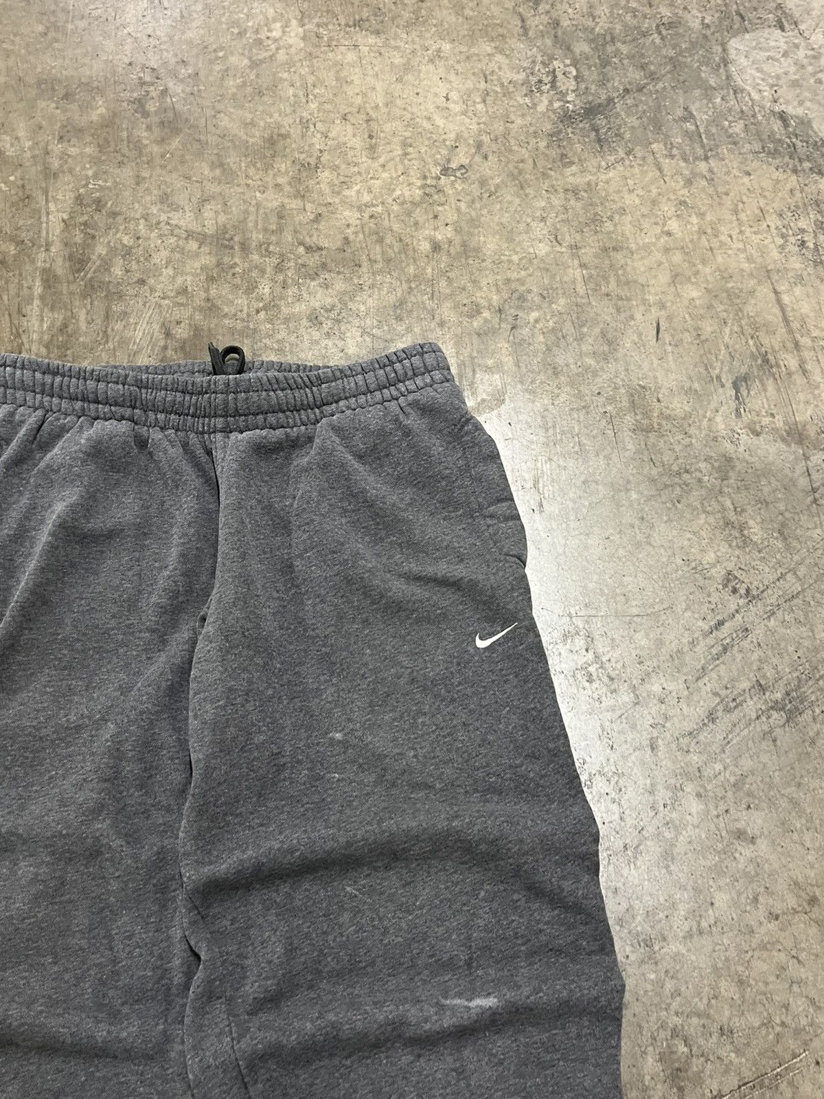 Nike × Vintage Nike sweatpants y2k baggy fit wide leg rare hype skater Size US 32 / EU 48 - 5 Thumbnail