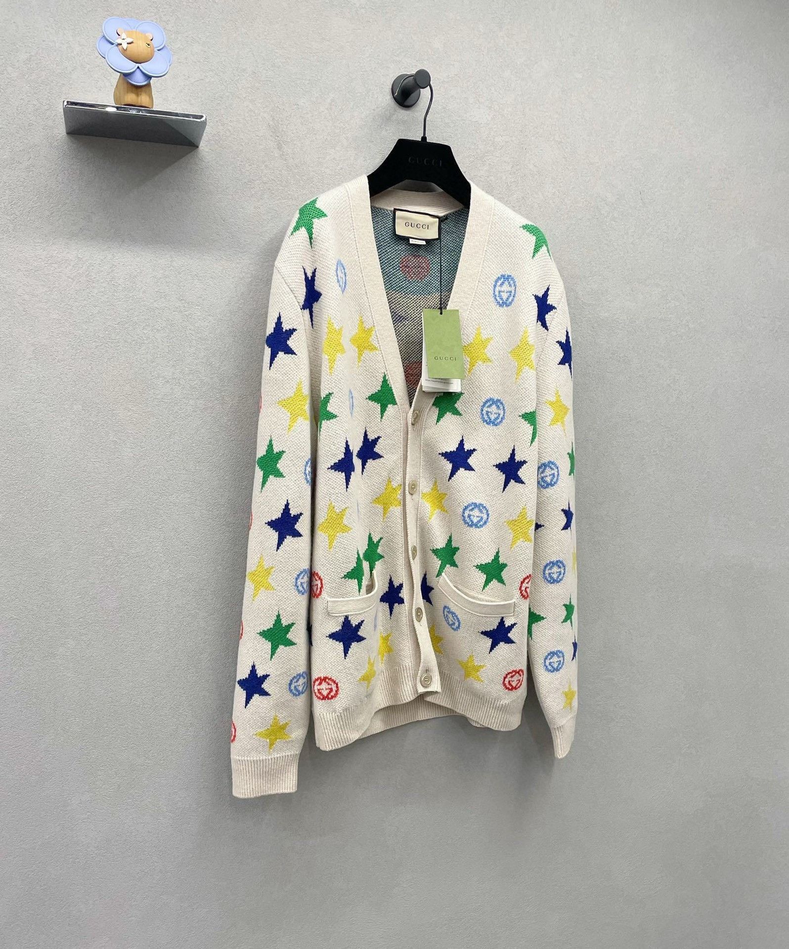 Gucci Gucci Beige star cardigan sweater 2501-Nextarrow Size US L / EU 52-54 / 3 - 3 Thumbnail