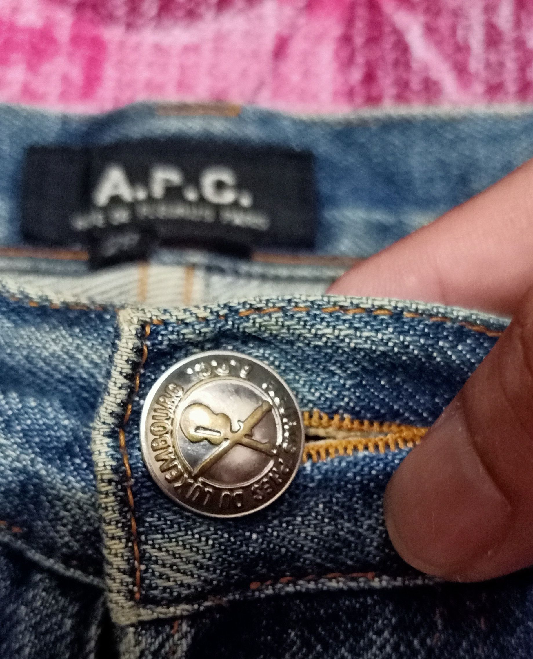 A.P.C. A.p.c. selvedge distressed jeans Size US 27 - 3 Thumbnail