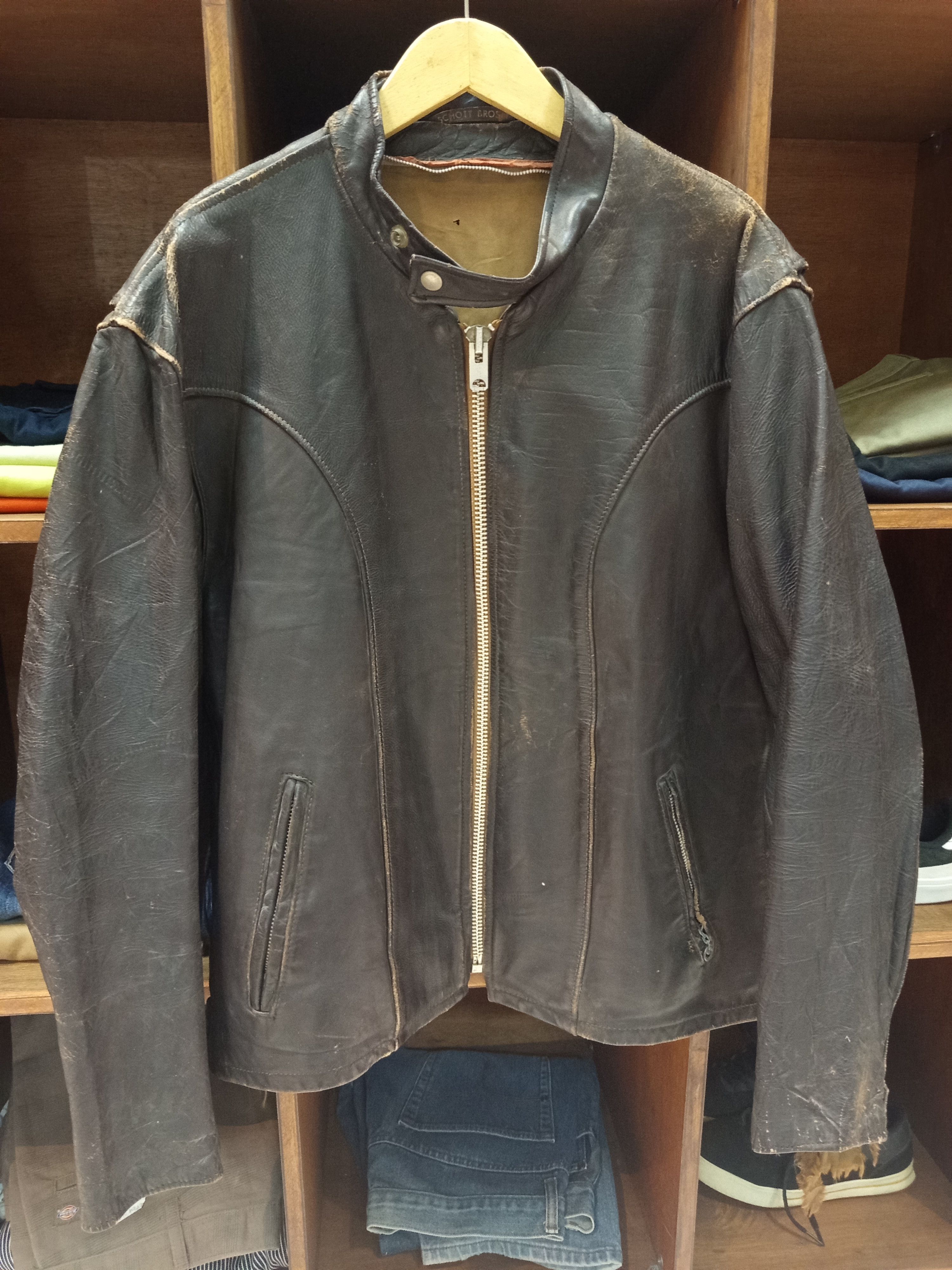 Schott 1970s Schott Bros Leather Biker Jacket Size US L / EU 52-54 / 3 - 3 Thumbnail