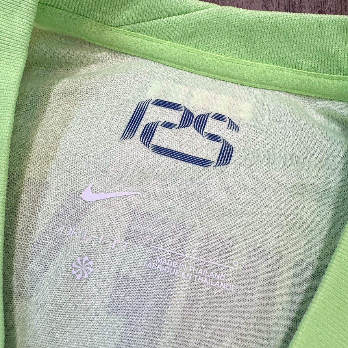 Nike Barcelona 24/25 away shirt #19 Lamine Yamal (bnwt) Size US L / EU 52-54 / 3 - 7 Thumbnail