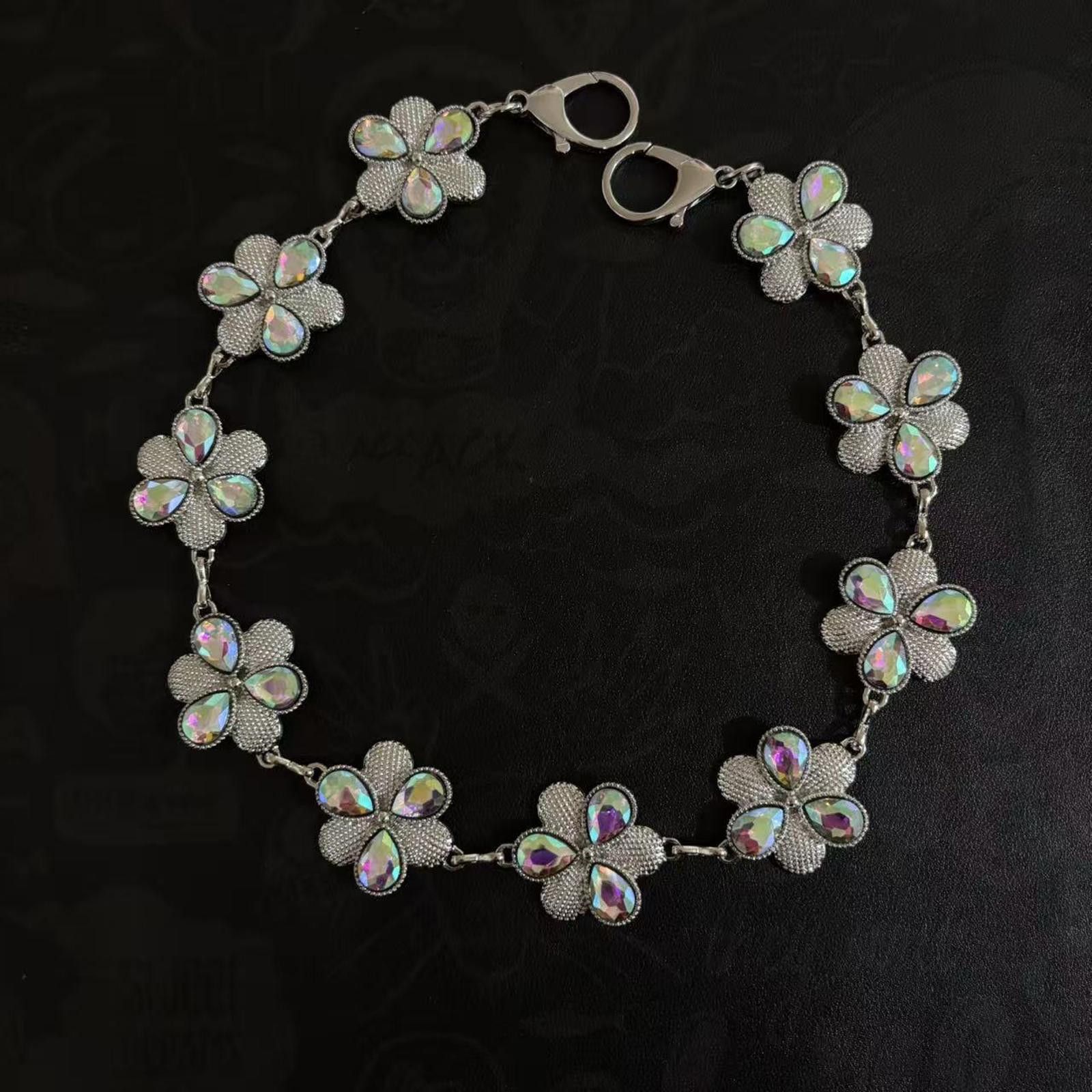 Jewelry Silver Floral Chain Wallet with Iridescent Stones Size ONE SIZE - 4 Thumbnail