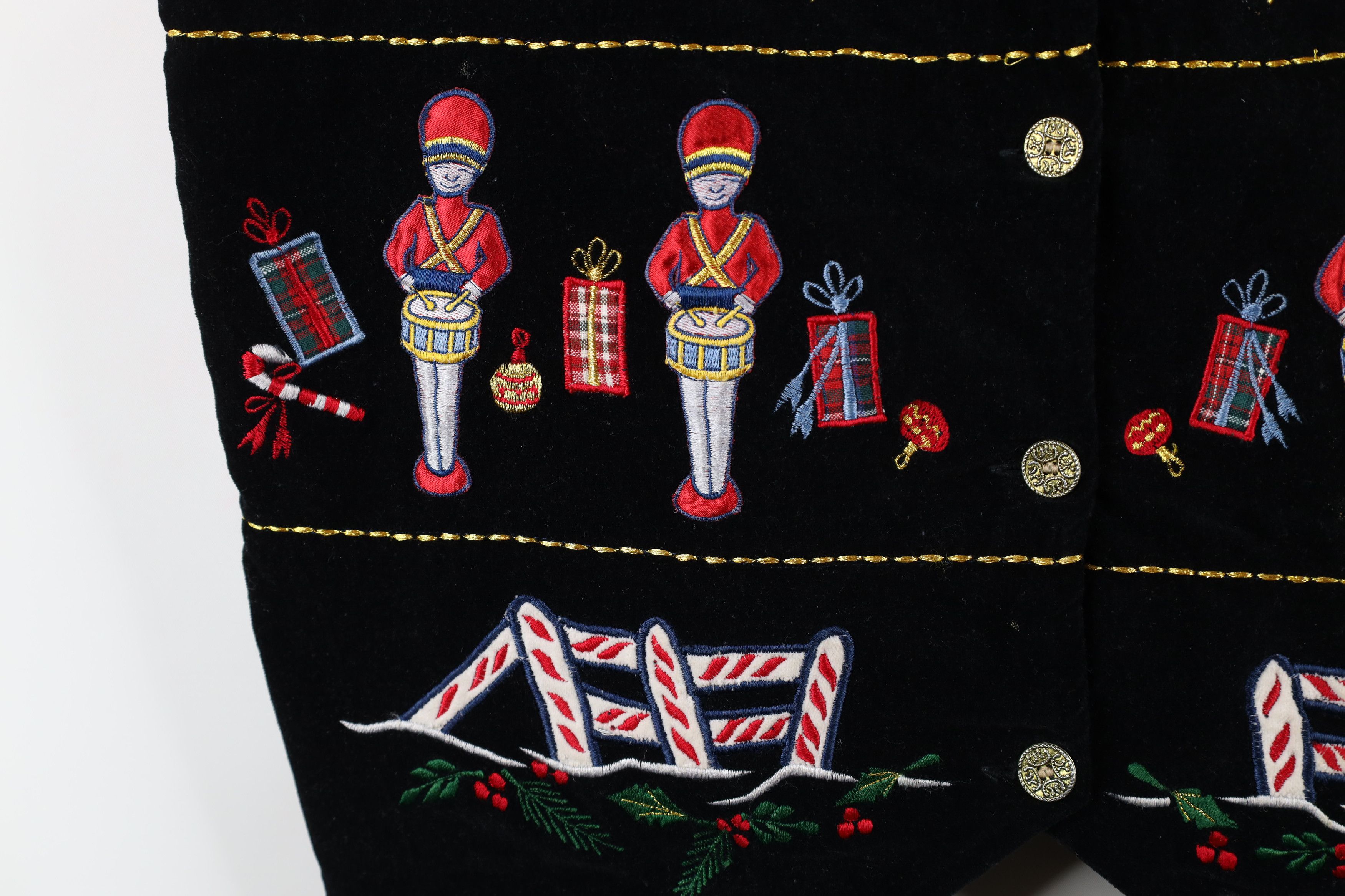Vintage Vintage 90s Streetwear Christmas Snowflake Vest Jacket Size S / US 4 / IT 40 - 4 Thumbnail