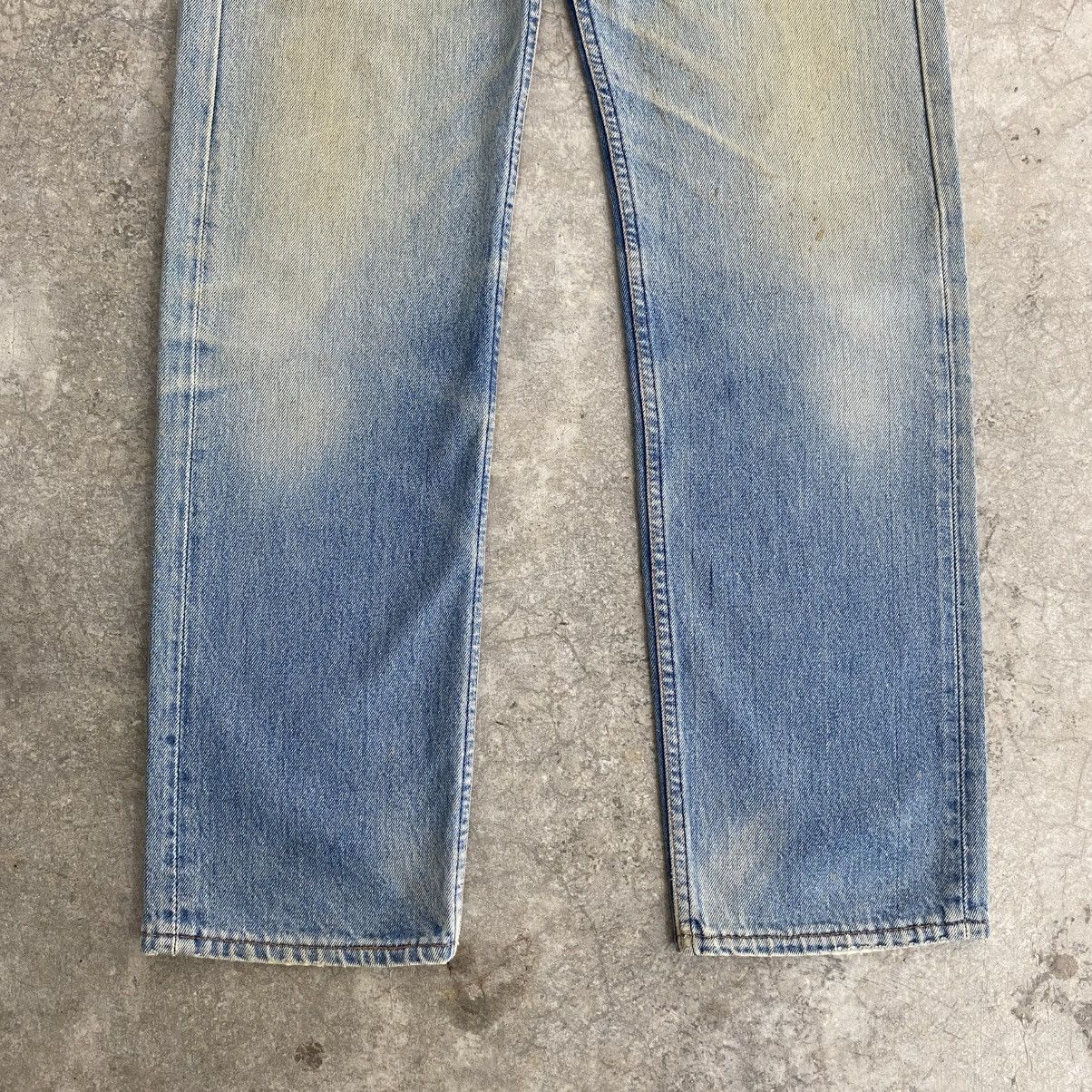 Levi's Vintage 90’s Levis 501 Faded Blue Distressed Dirty Jeans Size US 30 / EU 46 - 7 Thumbnail
