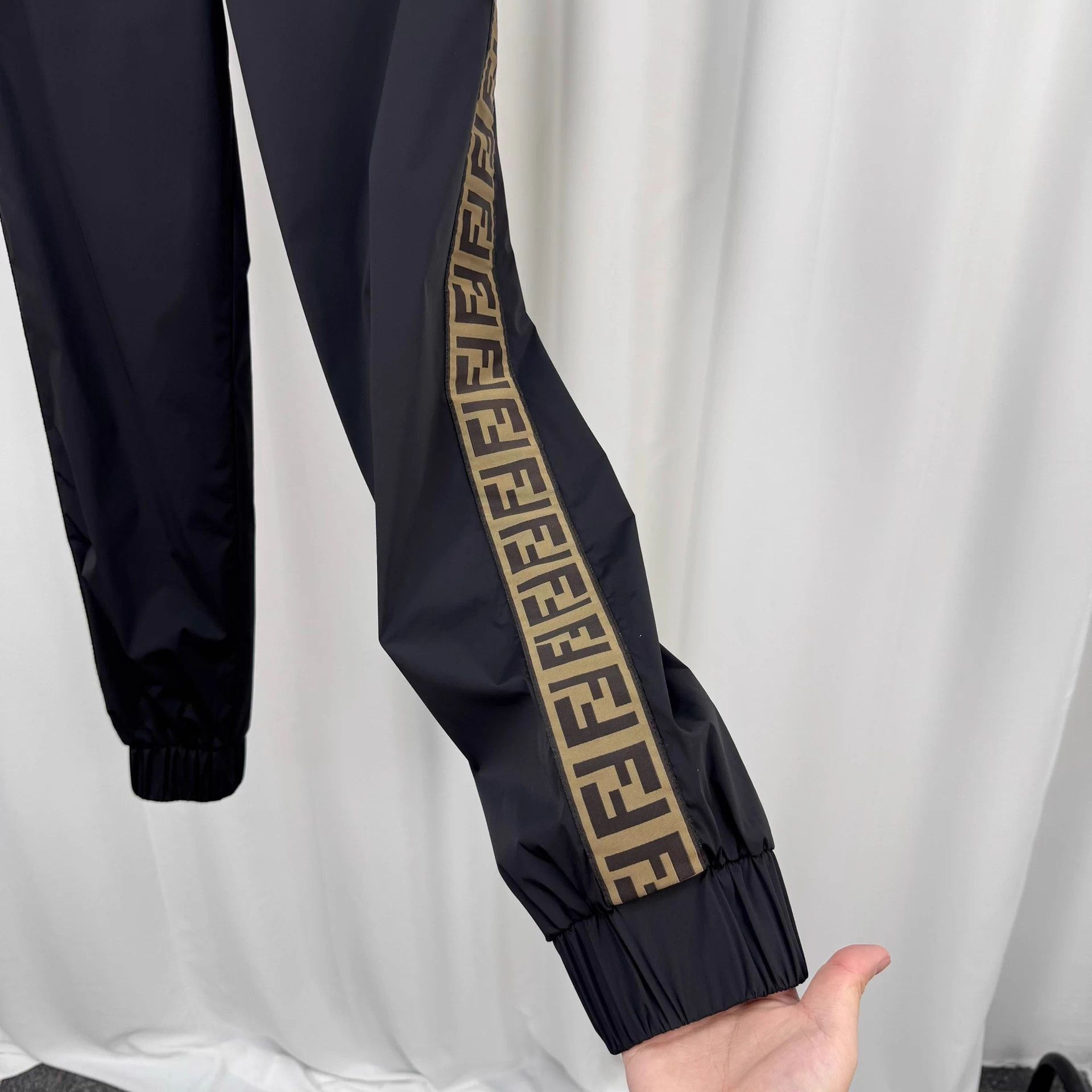 Fendi Fendi Monogram Dragon Web Casual Trousers 40 99 New Size 27" / US 4 / IT 40 - 4 Thumbnail