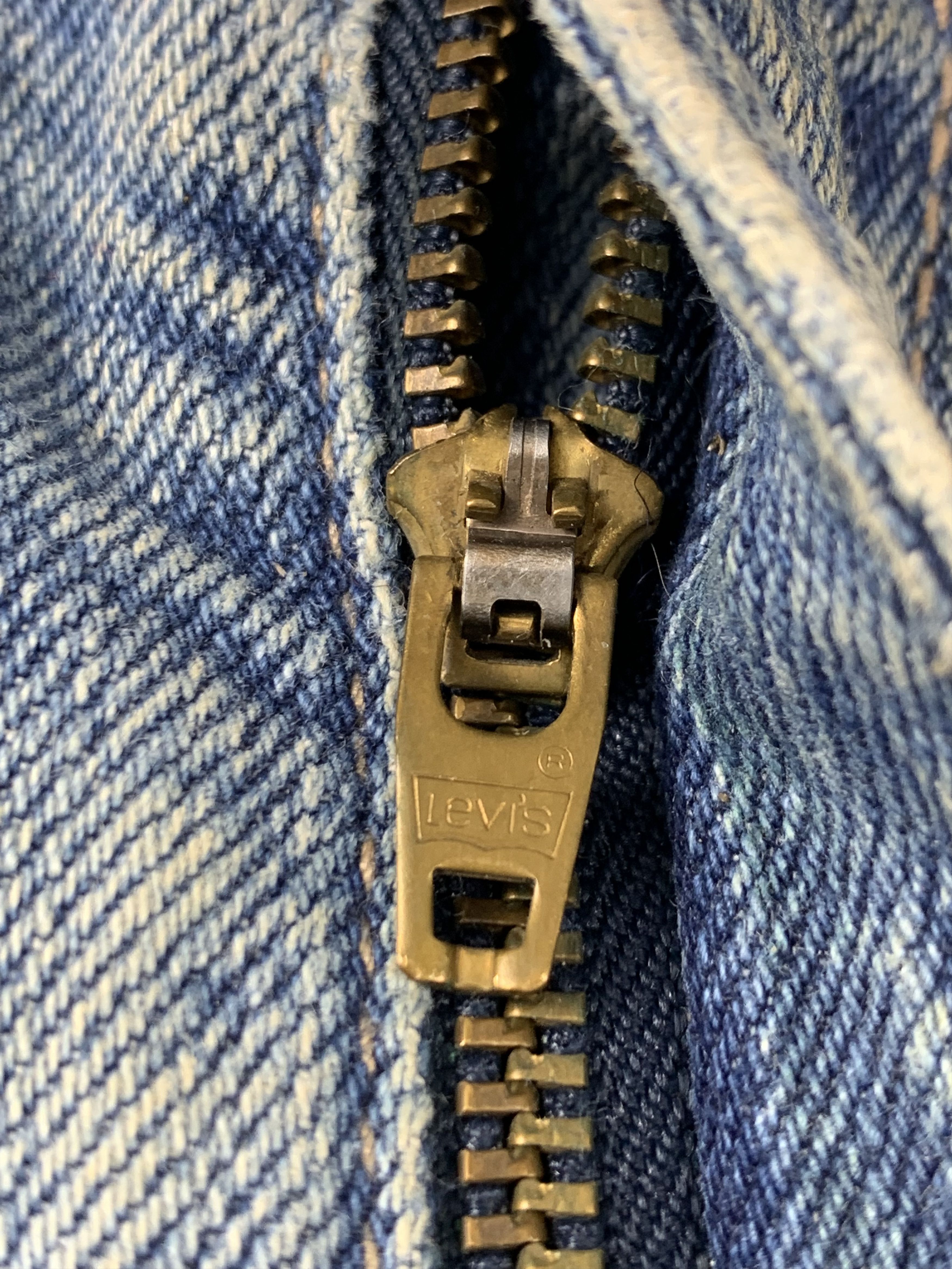 Levi's Vintage Levis 515 Flared Bootcut Bell Bottom Jeans DP2139 Size US 32 / EU 48 - 11 Thumbnail
