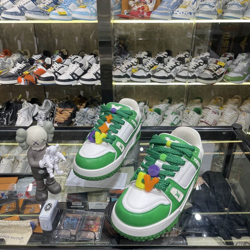 Louis Vuitton Louis Vuitton Trainer Maxi Sneakers in White and Green 0079 Size US 9.5 / EU 42-43 - 1 Thumbnail