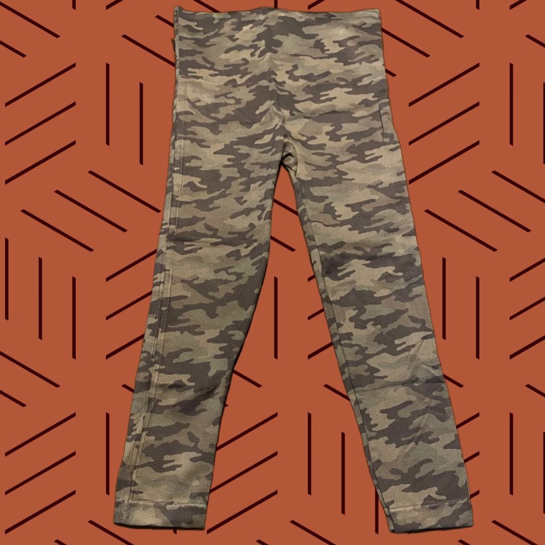 Spanx Spanx Leggings Womens Medium Green Camo Workout Pants Lightweight Ladies Size 32" / US 10 / IT 46 - 1 Thumbnail
