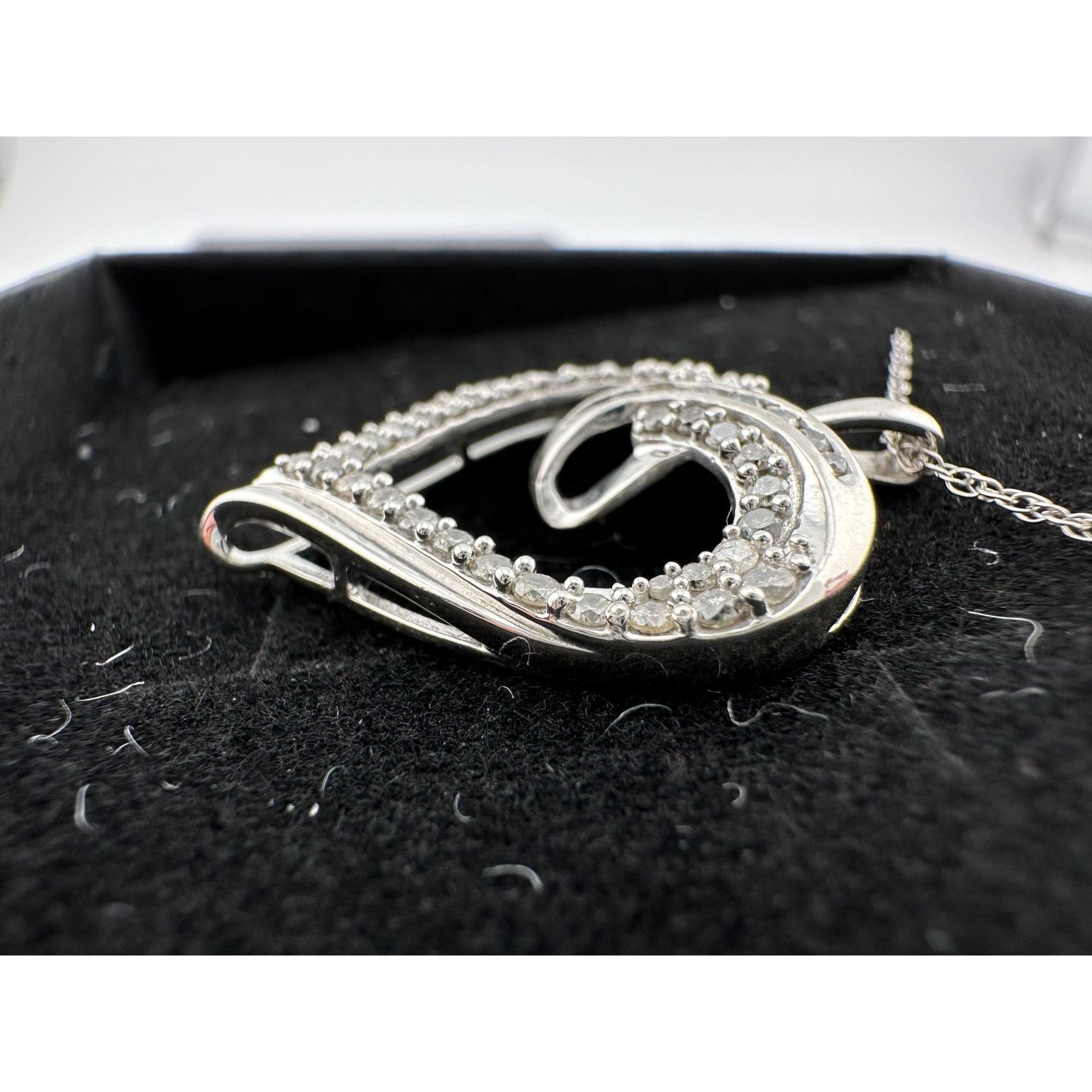 Other Stunning 1 Ct Natural Diamond Heart Shaped Pendant with Chai Size ONE SIZE - 12 Thumbnail