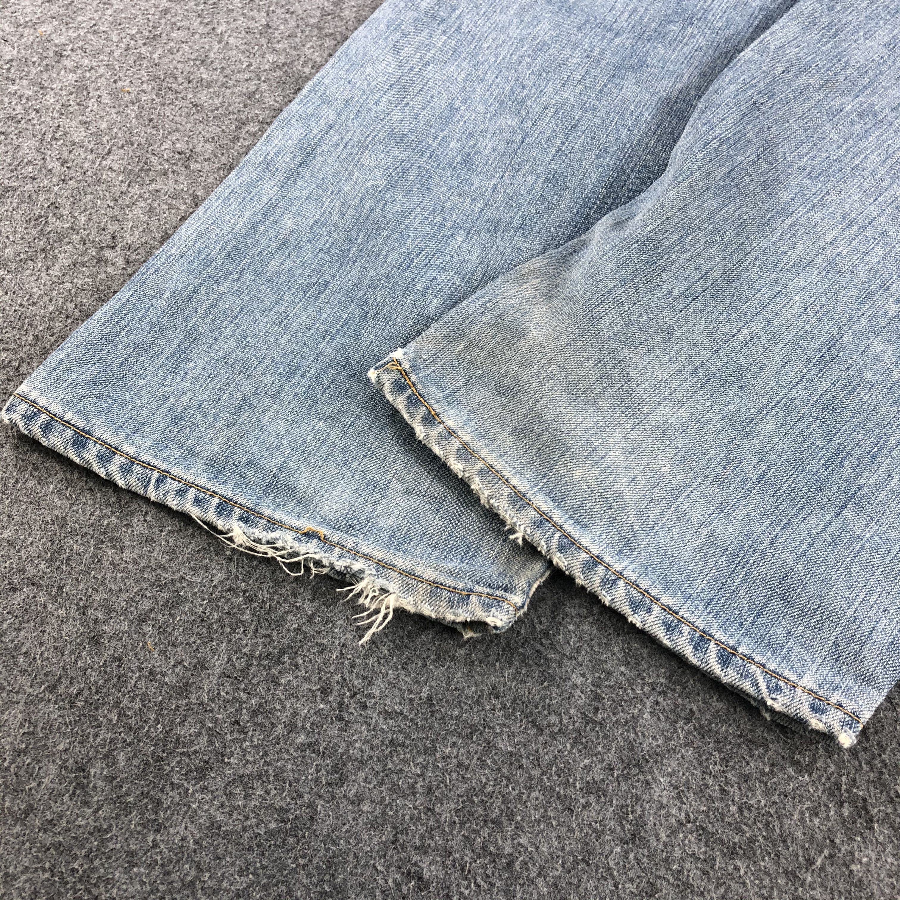 Levi's Vintage Levis 501 Jeans Medium Washed Denim KJ355 Size US 30 / EU 46 - 6 Thumbnail