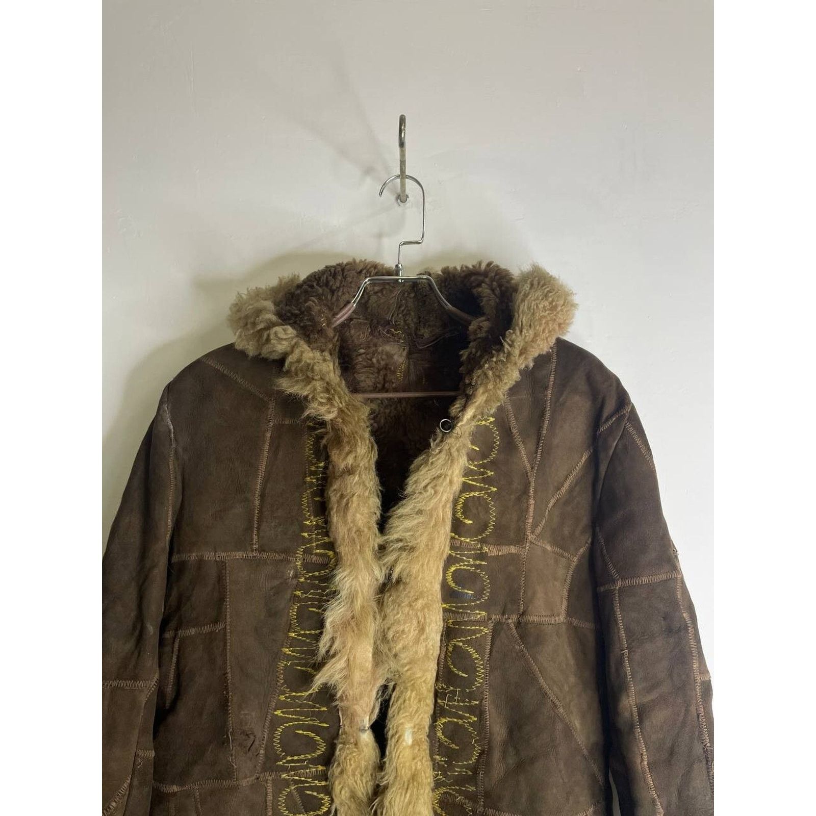 Japanese Brand × Vintage Vintage Shearling Coat Brown Suede Embroidered Jacket Size M Size M / US 6-8 / IT 42-44 - 3 Thumbnail