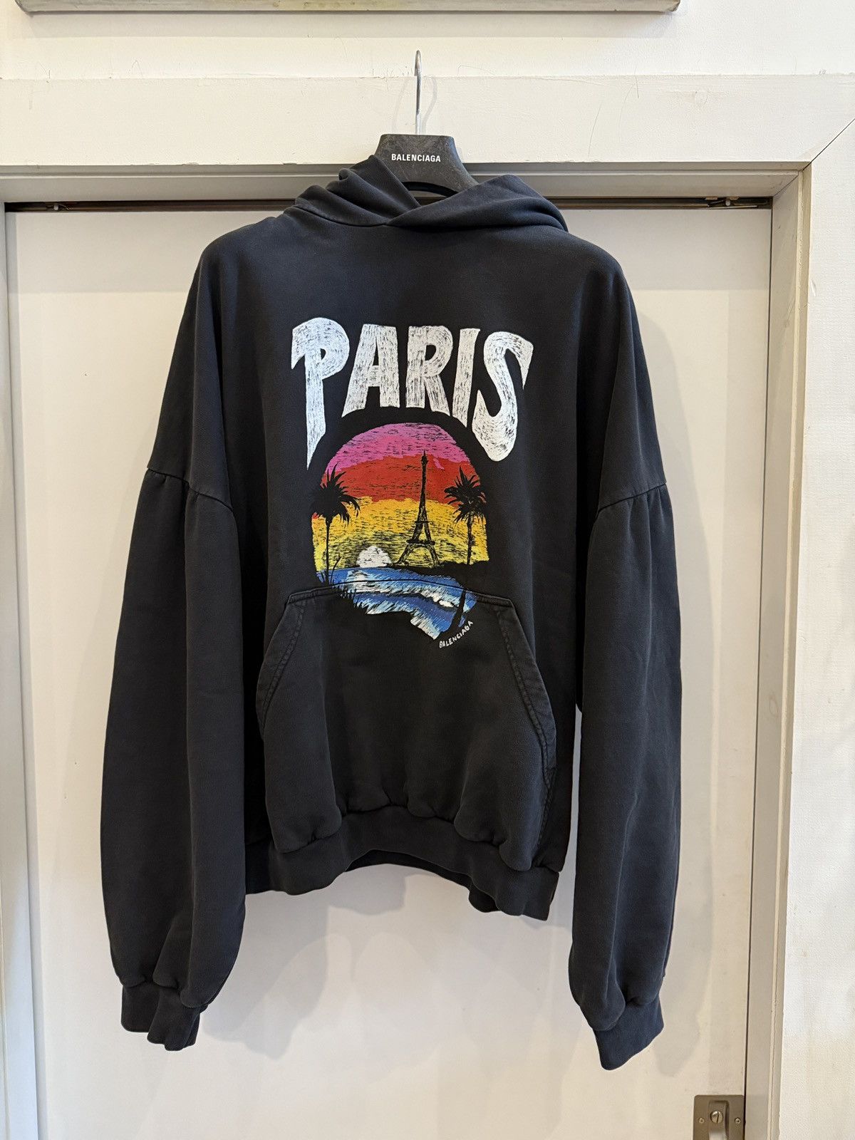 ●BALENCIAGA●Many Kisses ラウンド フーディ Balenciaga Balenciaga many kisses germany hoodie | Grailed
