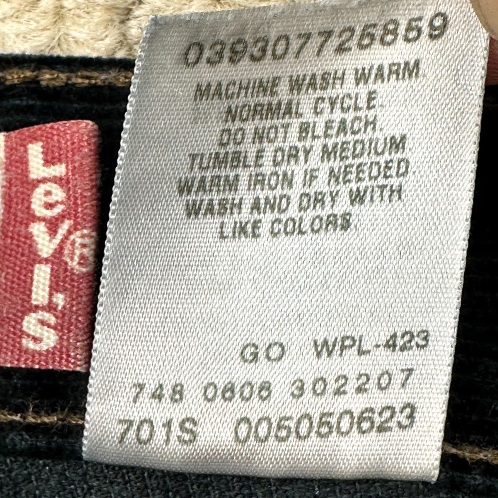 Levi's Levi's 505 Corduroy Jeans Regular Fit 38x32 Black Mens Straight Leg Vtg 90s Grunge City Retro Size US 38 / EU 54 - 5 Thumbnail