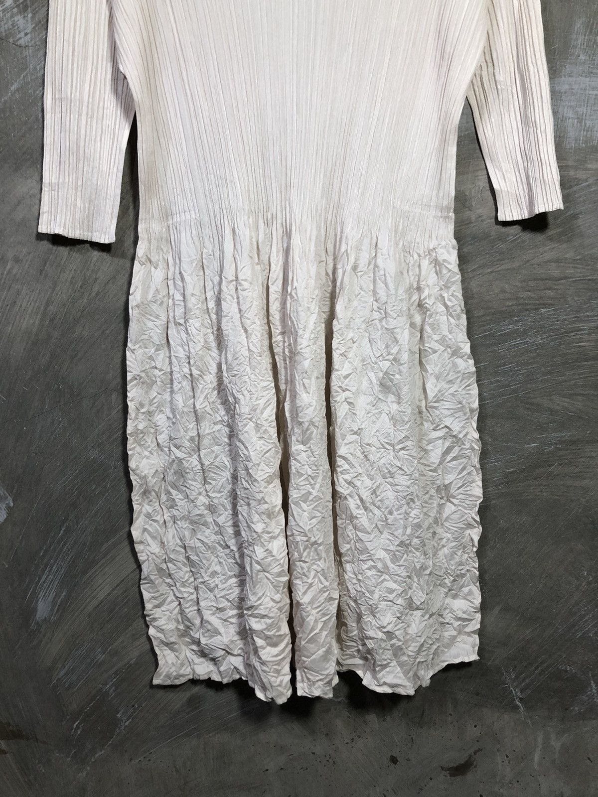 Homme Plisse Issey Miyake × Issey Miyake × Pleats Please Issey Miyake Issey Miyake Pleats Please Midi Dress Size M / US 6-8 / IT 42-44 - 3 Thumbnail