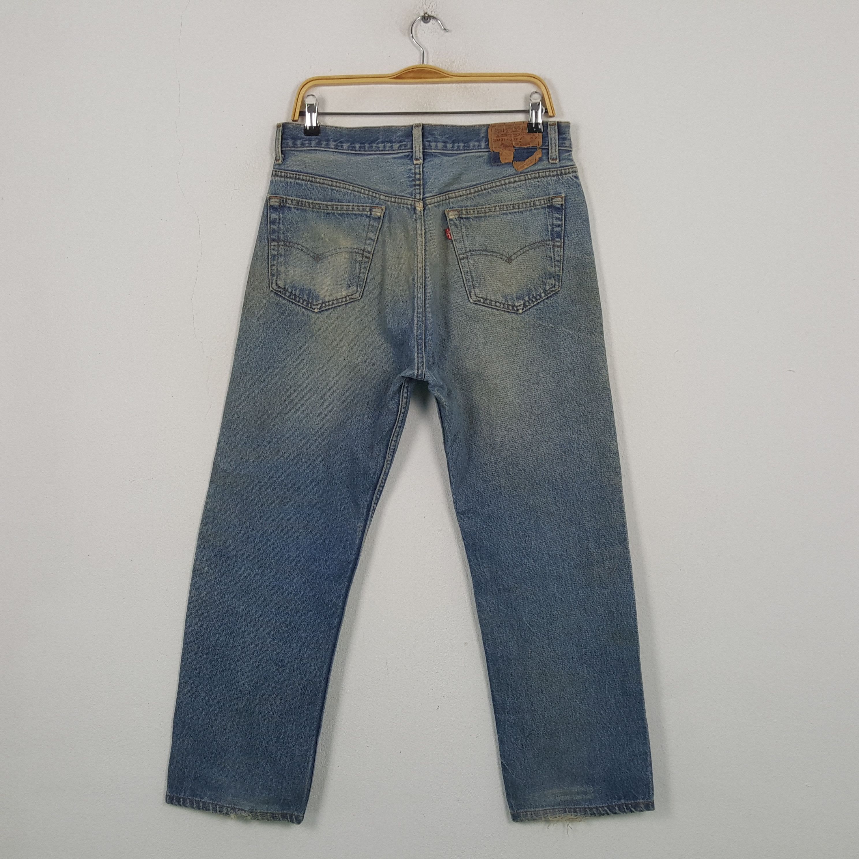 Levi's Vintage 90's Levis 501 Distressed Ripped Denim jeans RR9 Size US 33 - 4 Thumbnail