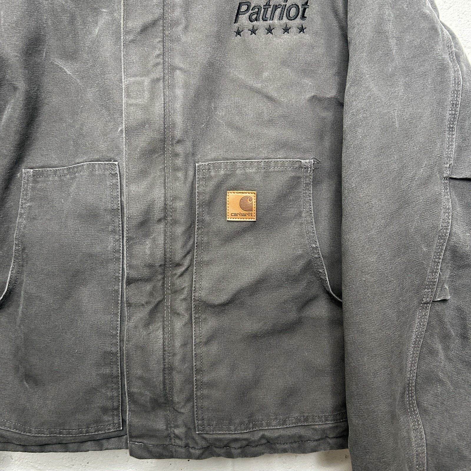 Carhartt Carhartt Quilted Traditional Artic Jacket “Gravel” J22 GVL Size US L / EU 52-54 / 3 - 3 Thumbnail