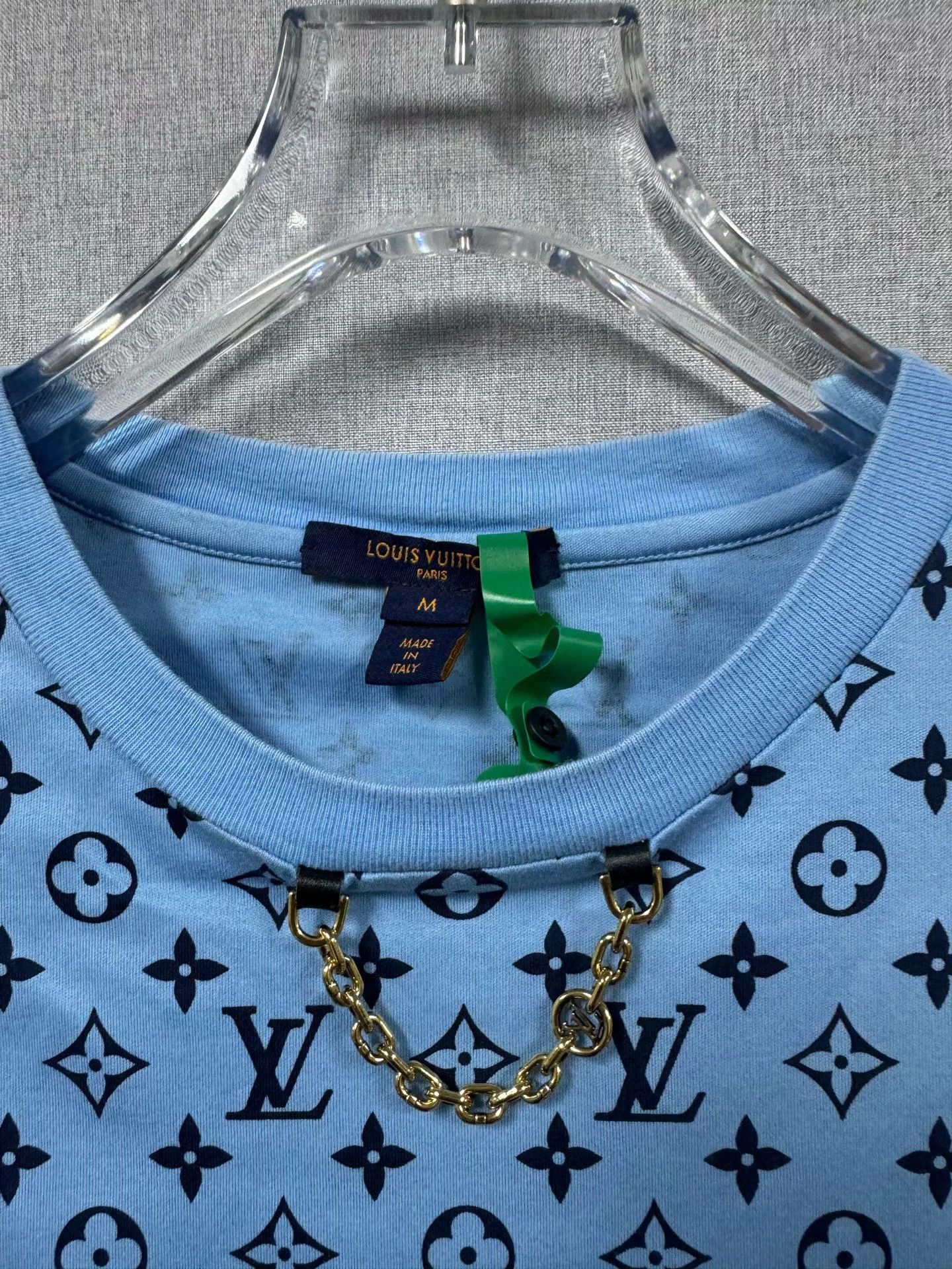 Louis Vuitton LV Blue Allover Print Short Sleeve M Size M / US 6-8 / IT 42-44 - 5 Thumbnail