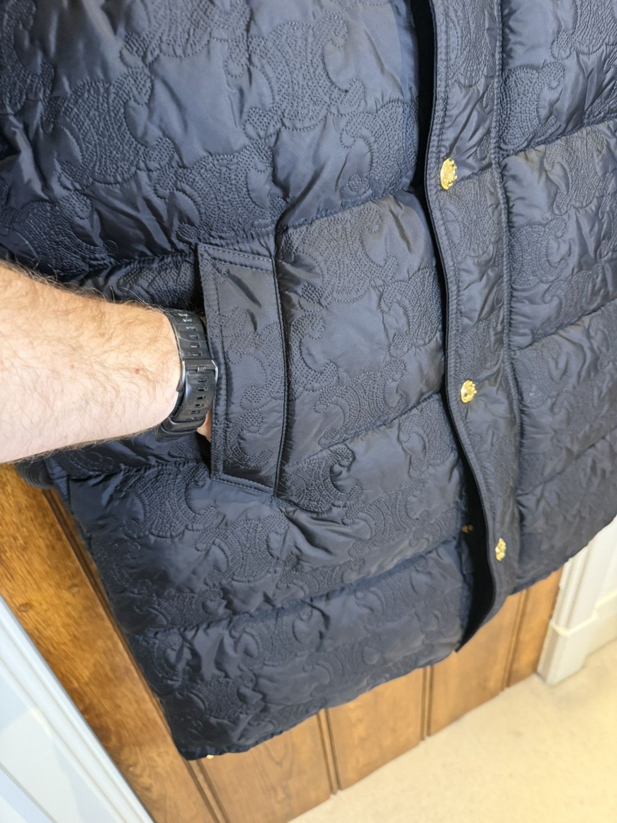 Celine $5k Celine Long Triomphe black logo coat jacket Hedi Slimane Size US M / EU 48-50 / 2 - 17 Thumbnail