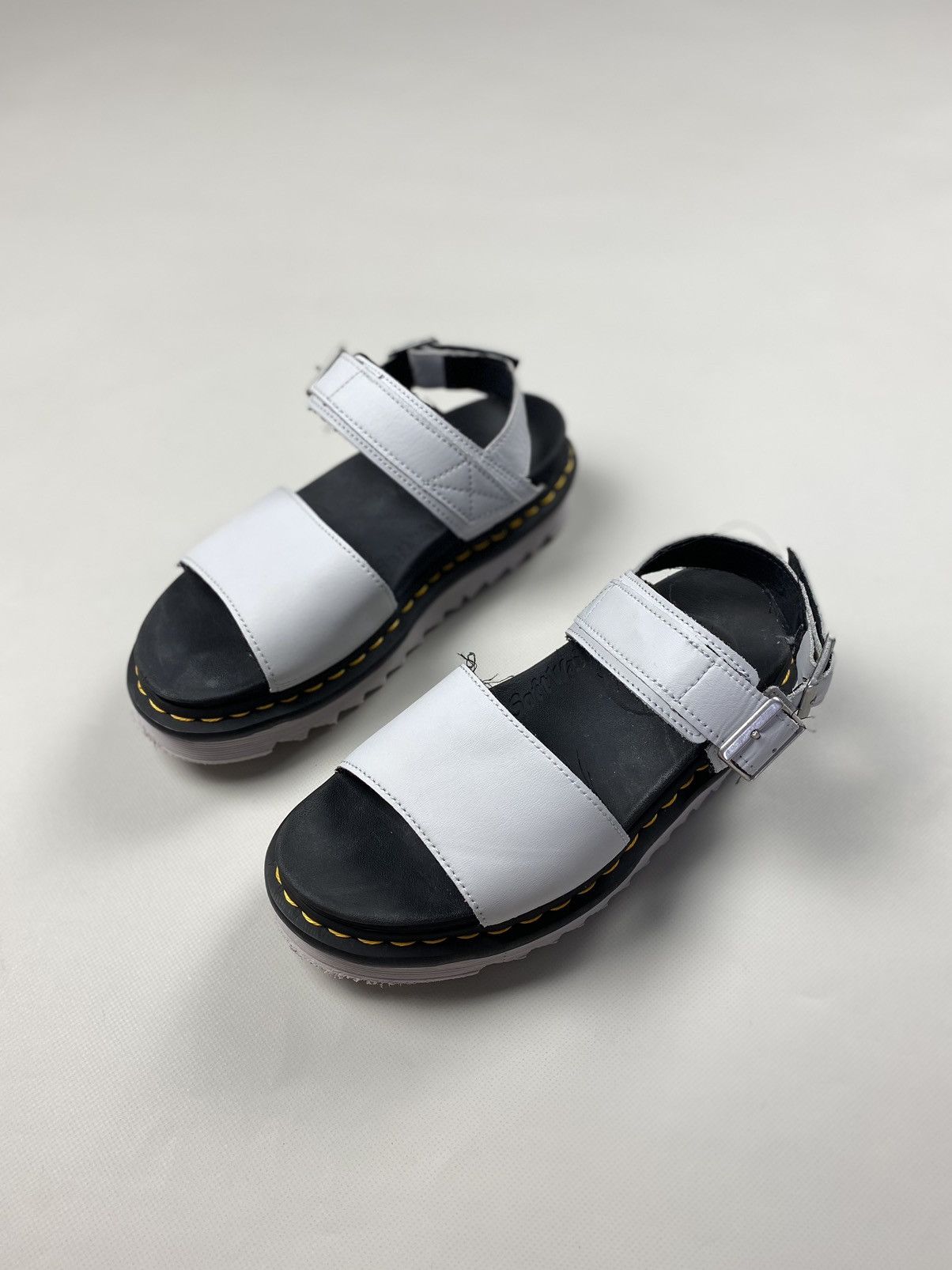 Dr. Martens Dr. Martens Docs Voss ladies sandals shoes size EU 38 US 7 Size US 7 / IT 37 - 8 Thumbnail