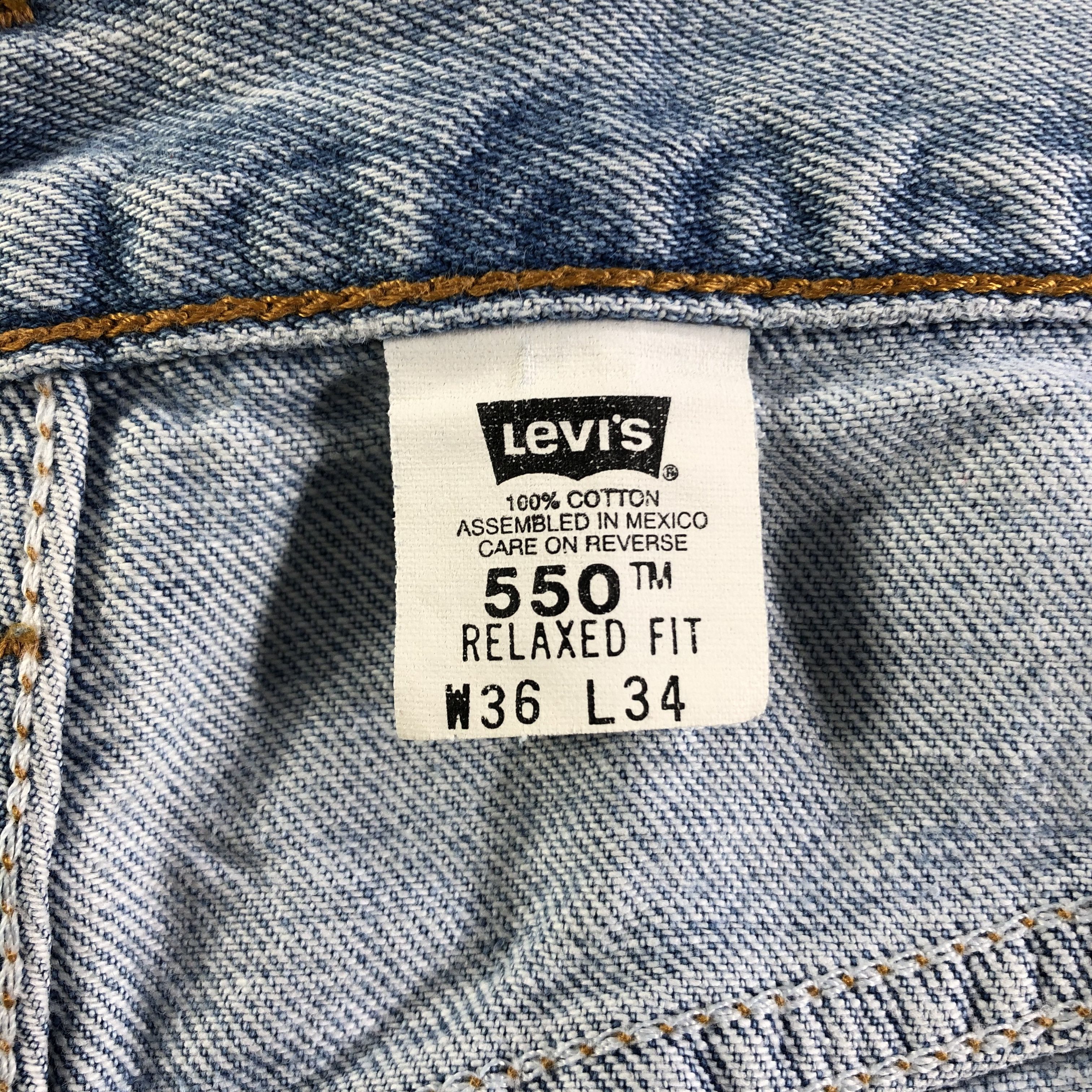 Levi's Vintage 90s Blue Wash Levis 550 Jeans-J2999 Size US 35 - 12 Thumbnail