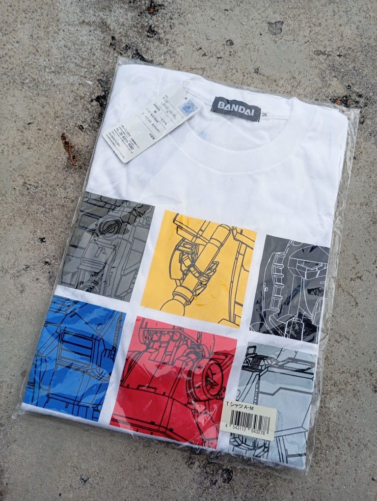 Japanese Brand NEW Gundam RX78 Tshirt Bandai 🎌 Size US M / EU 48-50 / 2 - 1 Thumbnail