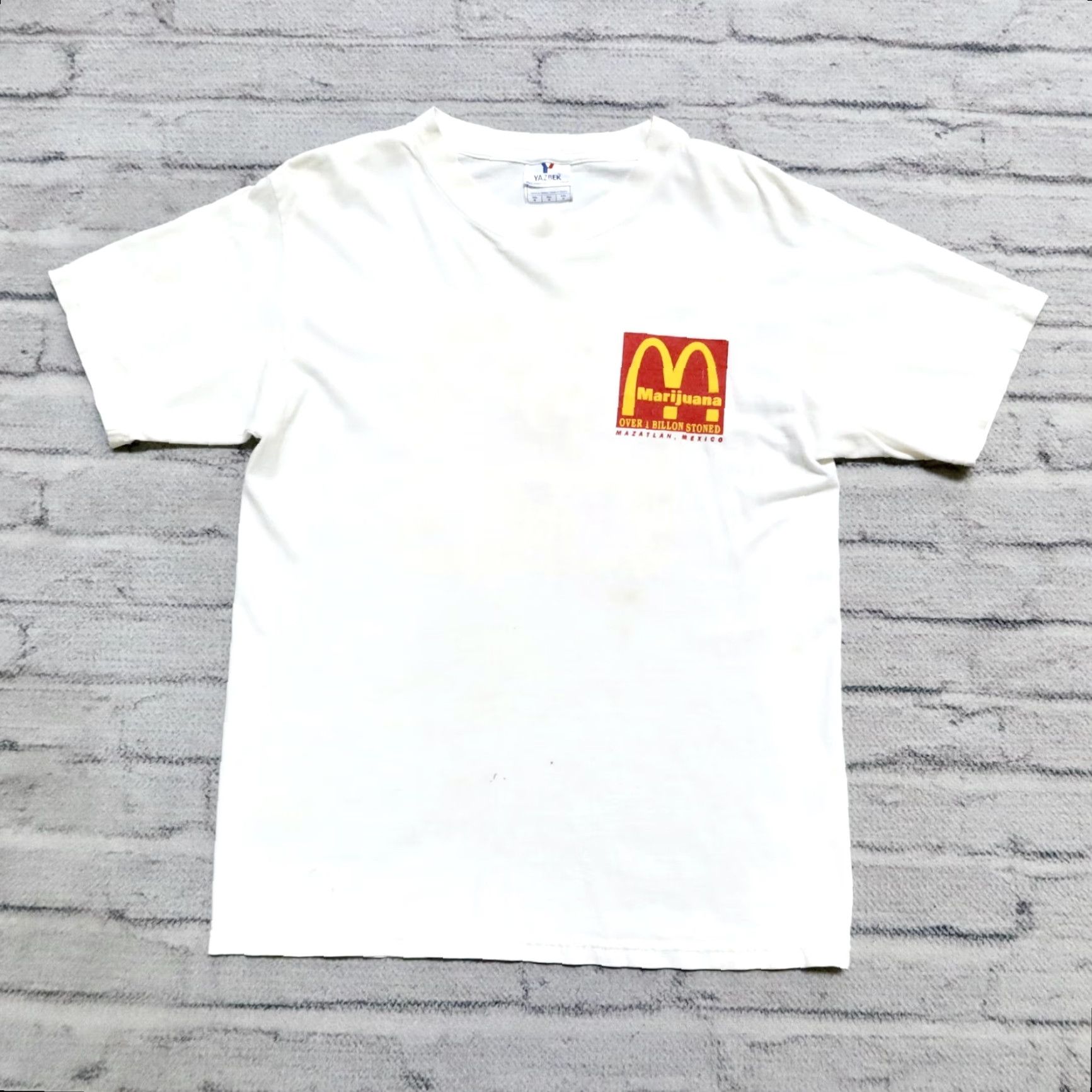 Nike Vintage Nike Shirt M White 90s Marijuana Stoned Over 1 Billion Stoned Shirts Mens Size US M / EU 48-50 / 2 - 4 Thumbnail