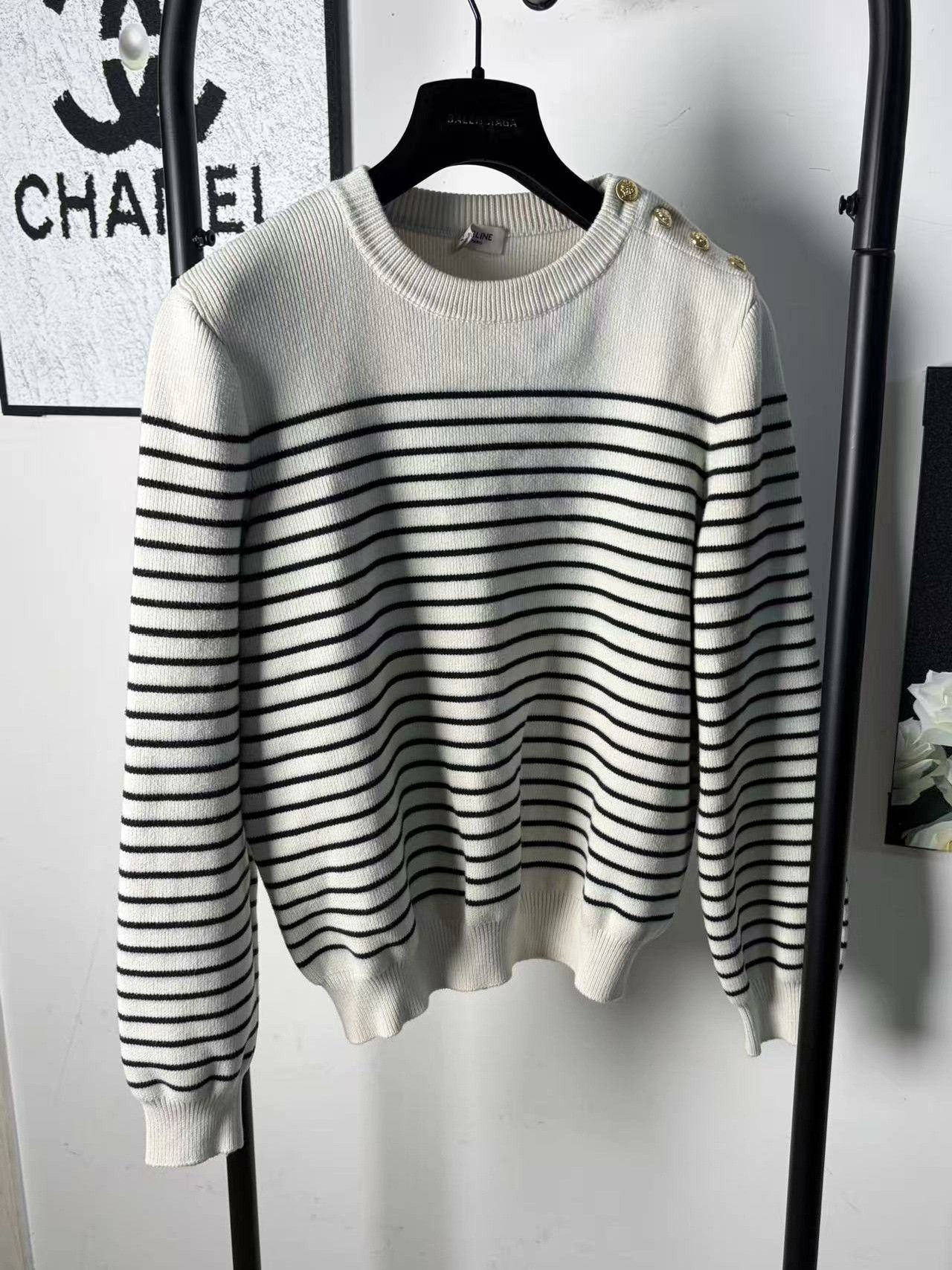 Celine Celine Knit White Sweater XL Women Size XL / US 12-14 / IT 48-50 - 1 Thumbnail