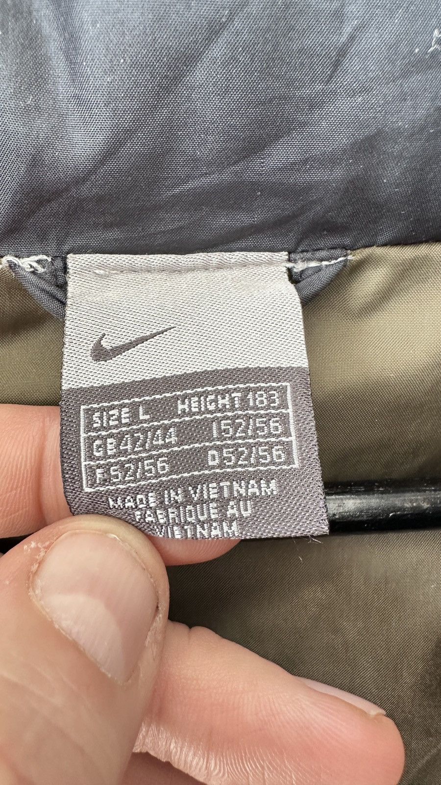 Nike Vintage Nike Puffer Jacket Down Insulated Outerwear 90s Y2K Size US L / EU 52-54 / 3 - 18 Thumbnail